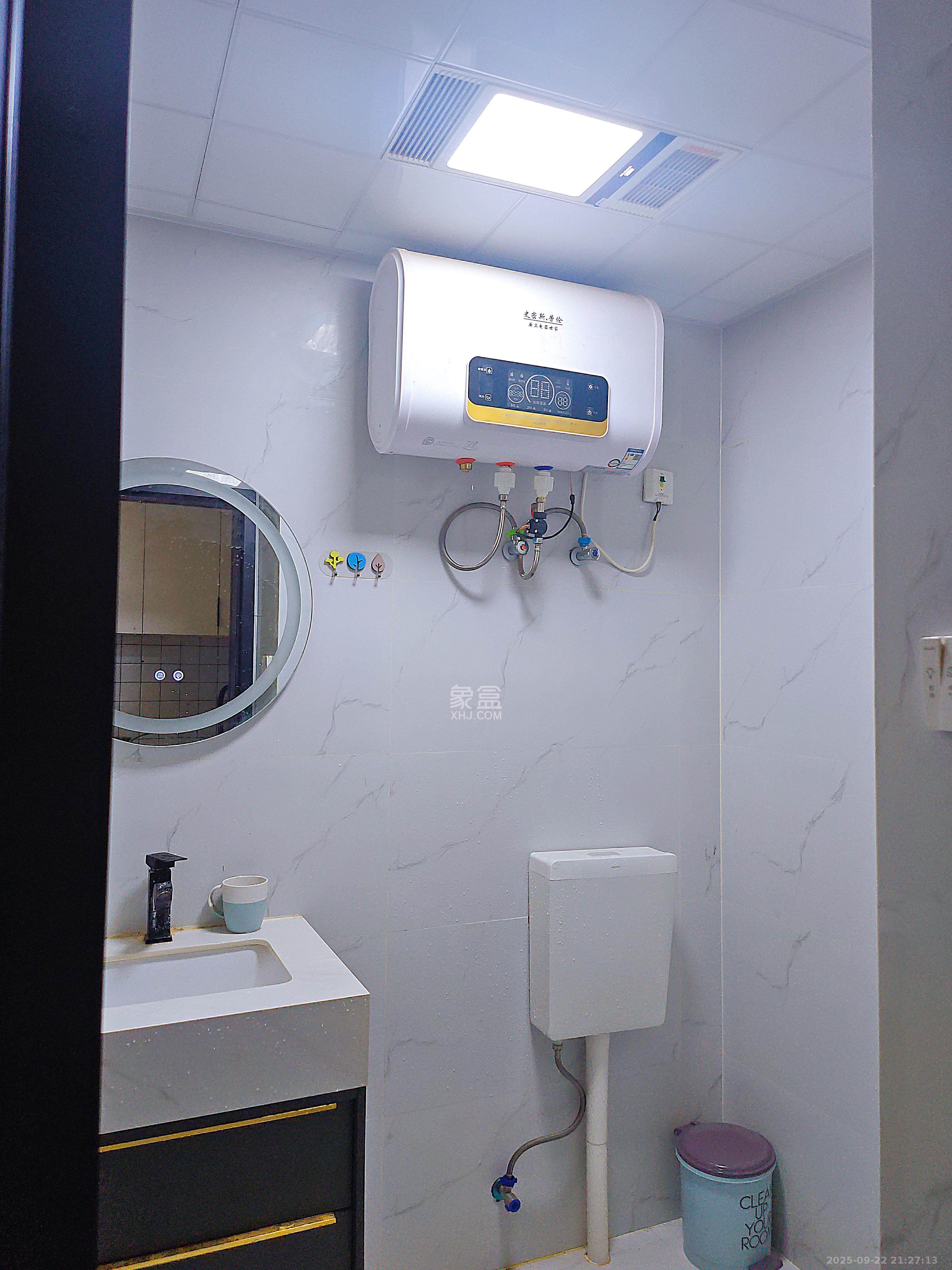 润和国际广场  1室1厅1卫    1900.0元/月 润和国际广场  1室1厅1卫    1900.0元/月室内图