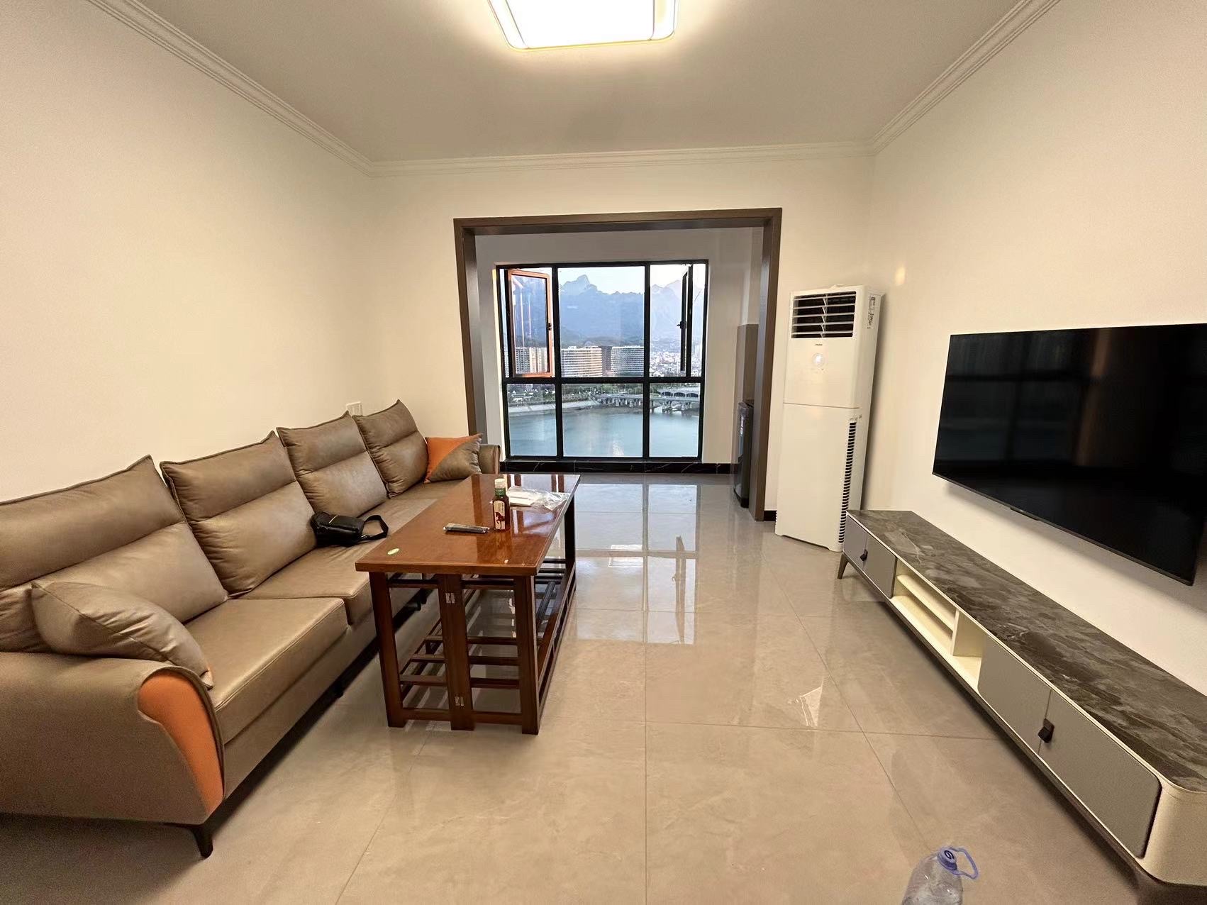 南门口安置小区二期 2室1厅1卫 2000.0元/月 南门口安置小区二期 2室1厅1卫 2000.0元/月室内图