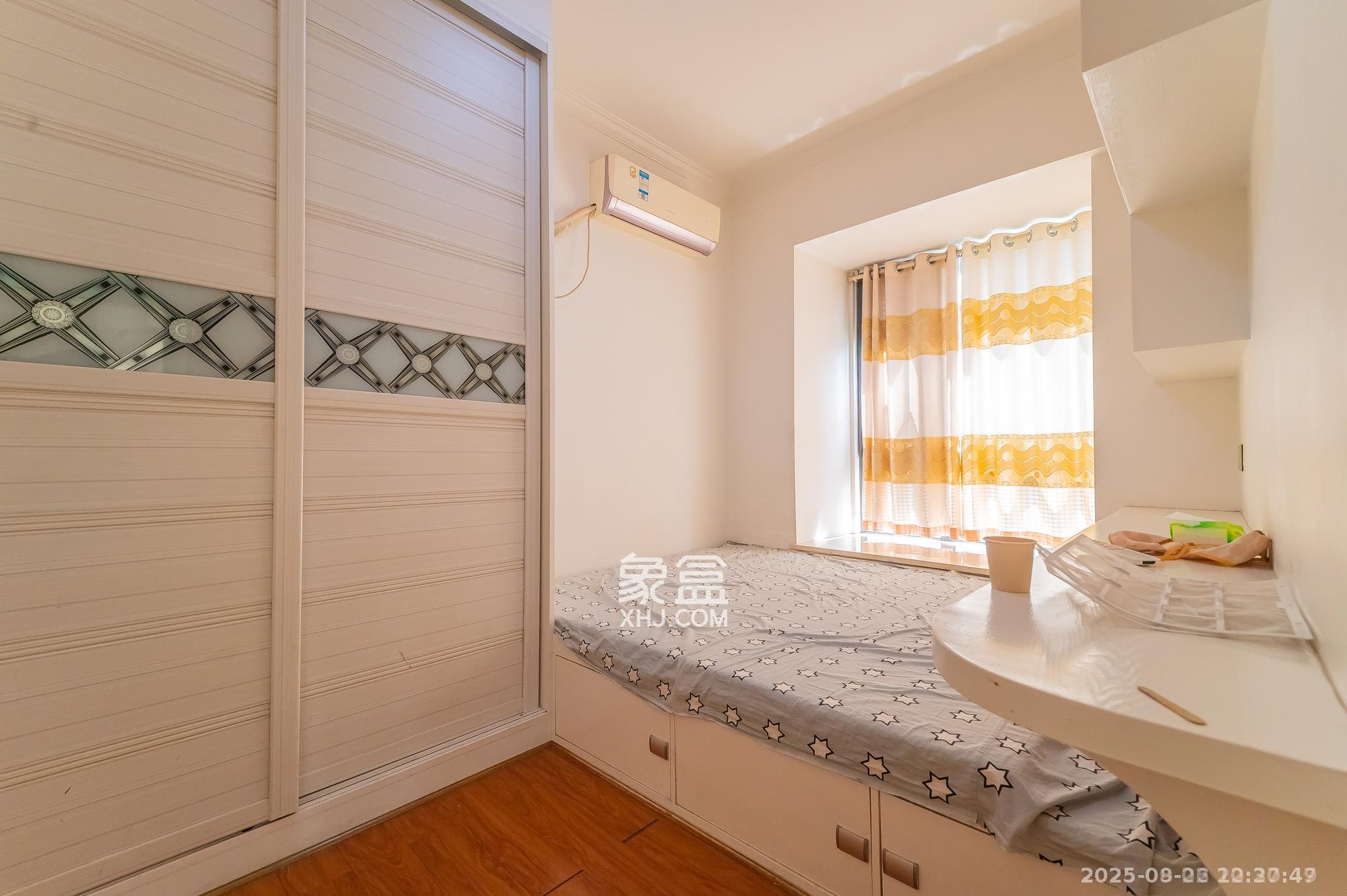 恒基凯旋门一二期  2室1厅1卫    1800.0元/月室内图