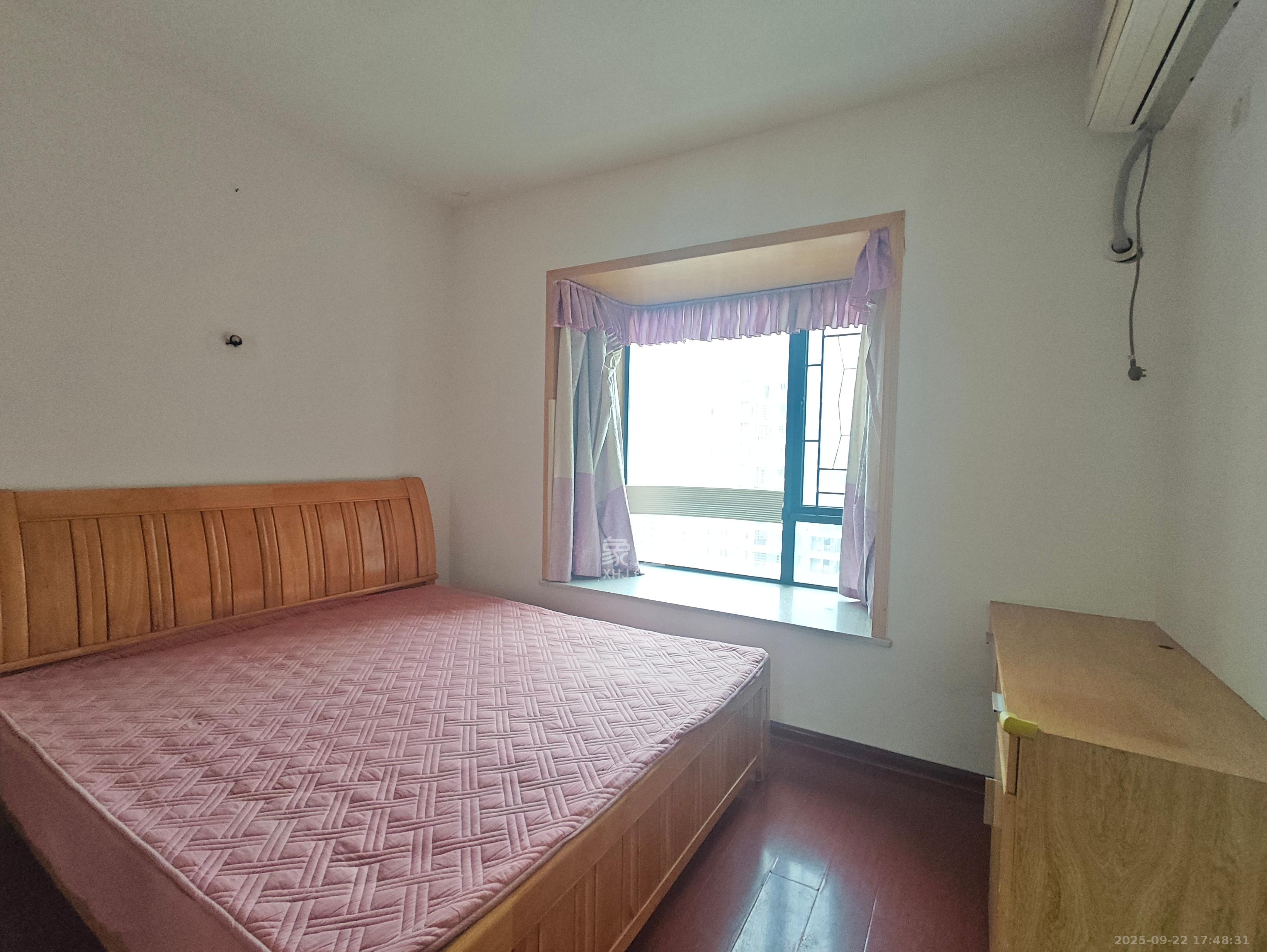 中国铁建国际城一期  3室2厅1卫    1700.0元/月室内图