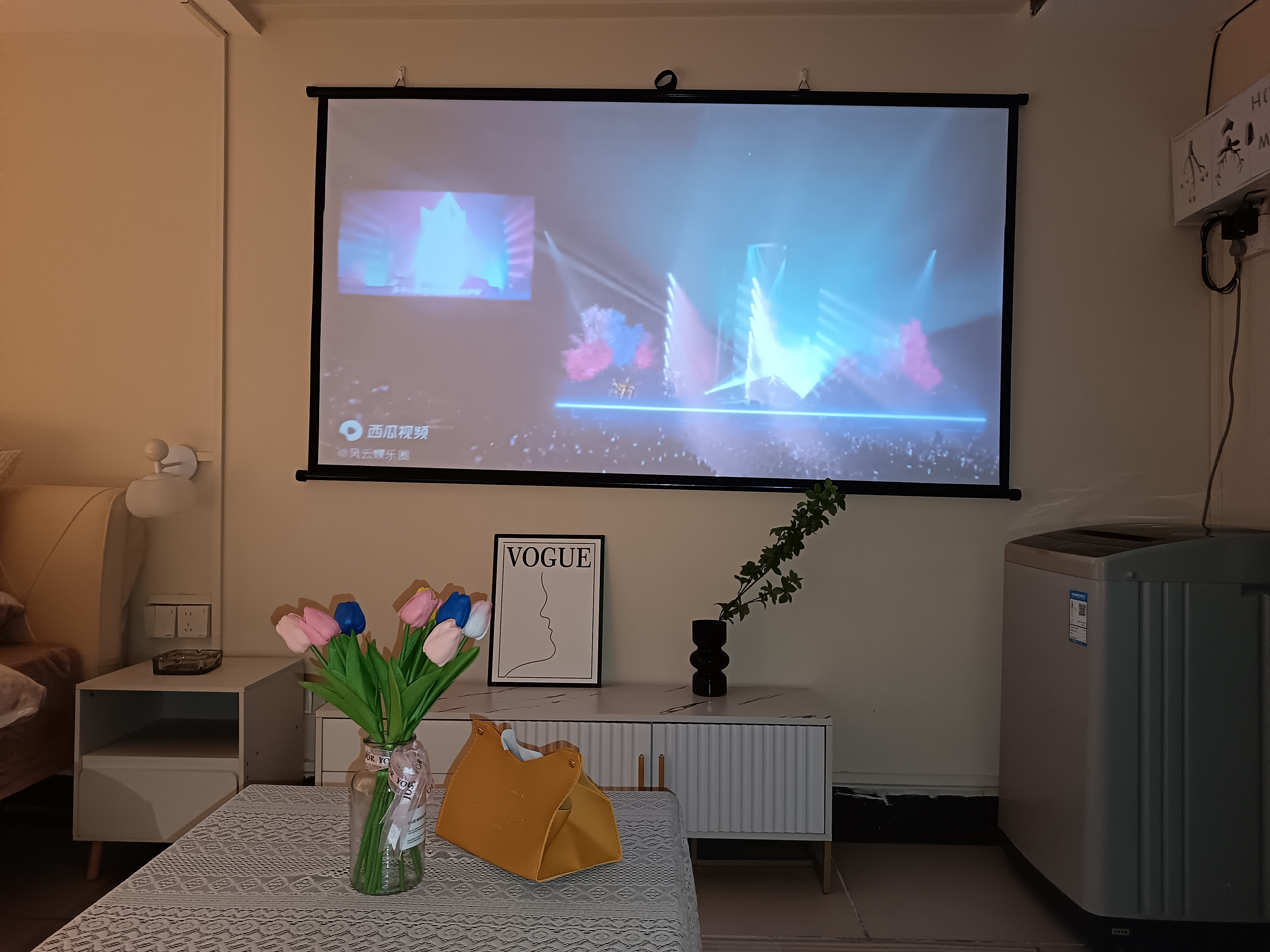 飞龙公寓  1室1厅1卫    1300.0元/月室内图