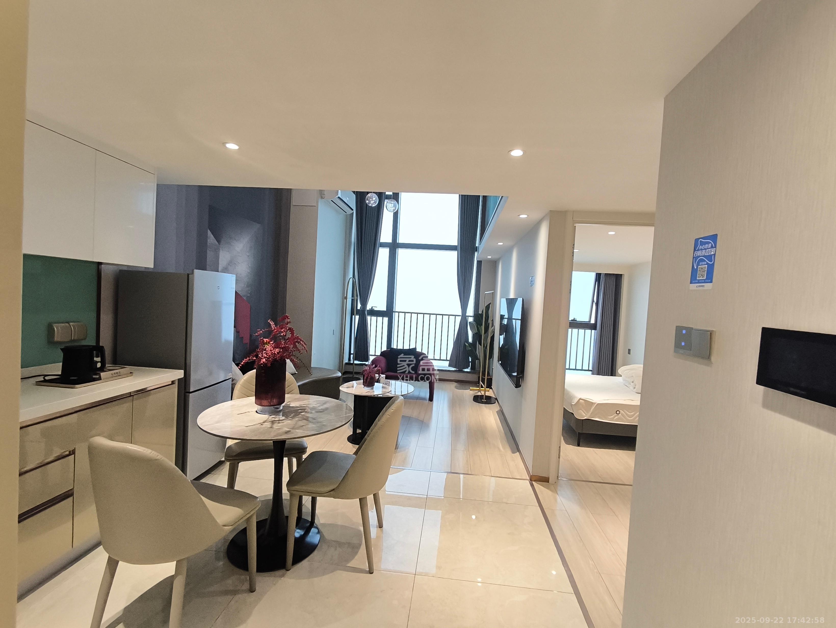 华远华时代 3室2厅2卫 3800.0元/月 华远华时代 3室2厅2卫 3800.0元/月室内图