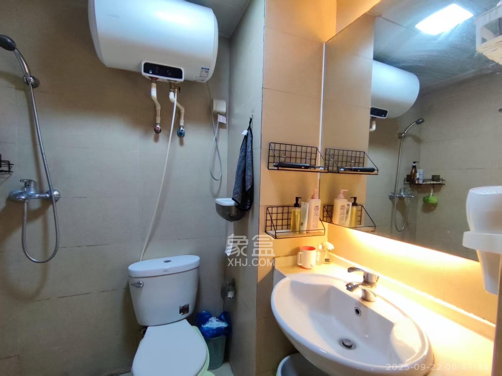 万科金色家园 1室1厅1卫 1300.0元/月 万科金色家园 1室1厅1卫 1300.0元/月室内图