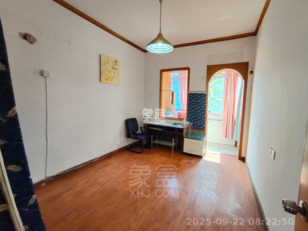 环保局宿舍纺织路27号 3室1厅1卫 900.0元/月 环保局宿舍纺织路27号 3室1厅1卫 900.0元/月室内图