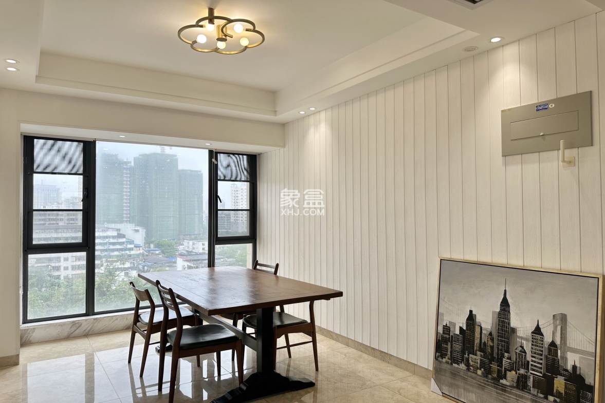 海航豪庭北苑 3室2厅2卫 7000.00元/月 海航豪庭北苑 3室2厅2卫 7000.00元/月室内图