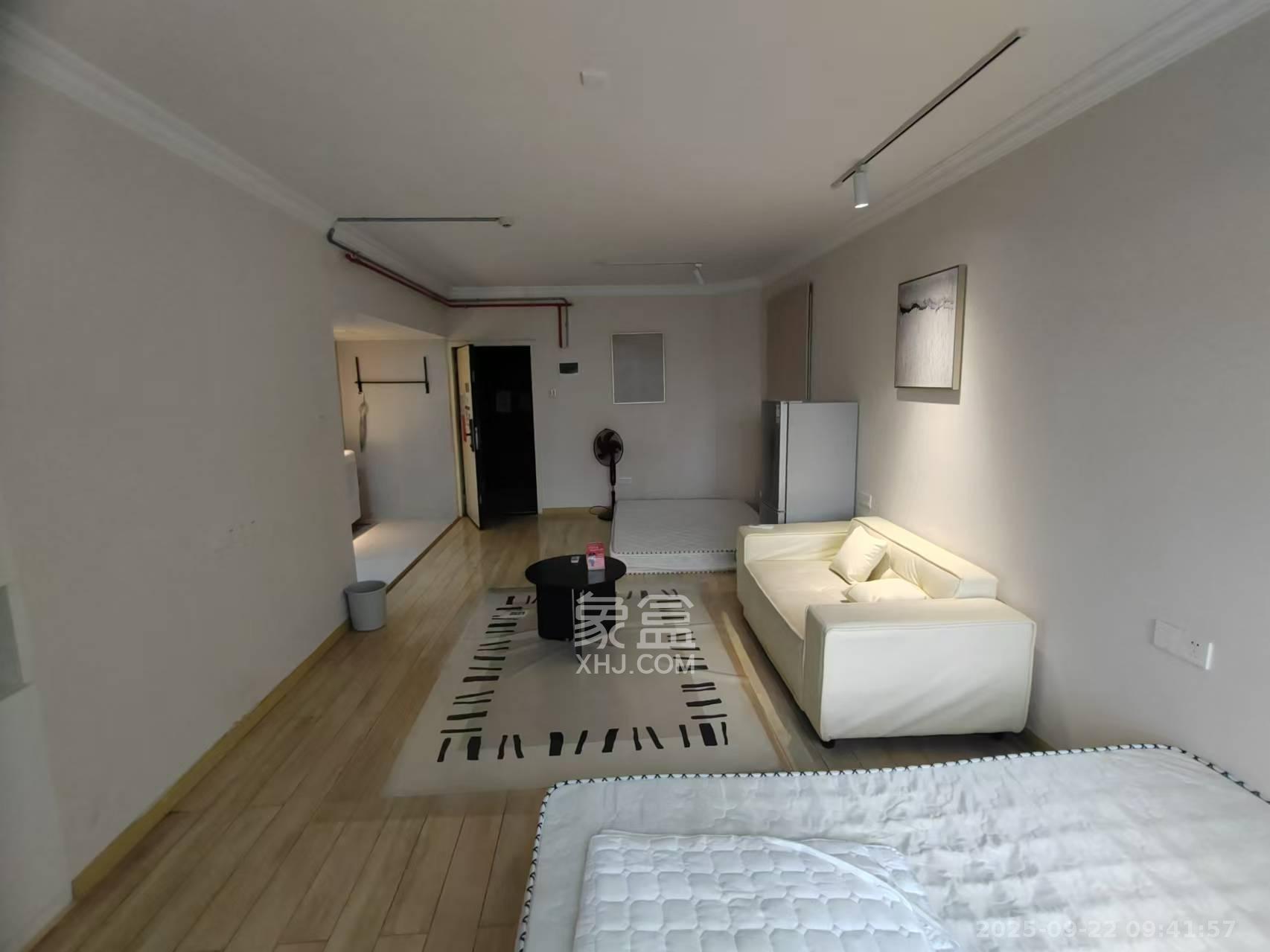 青年公寓  1室1厅1卫    2000.0元/月室内图