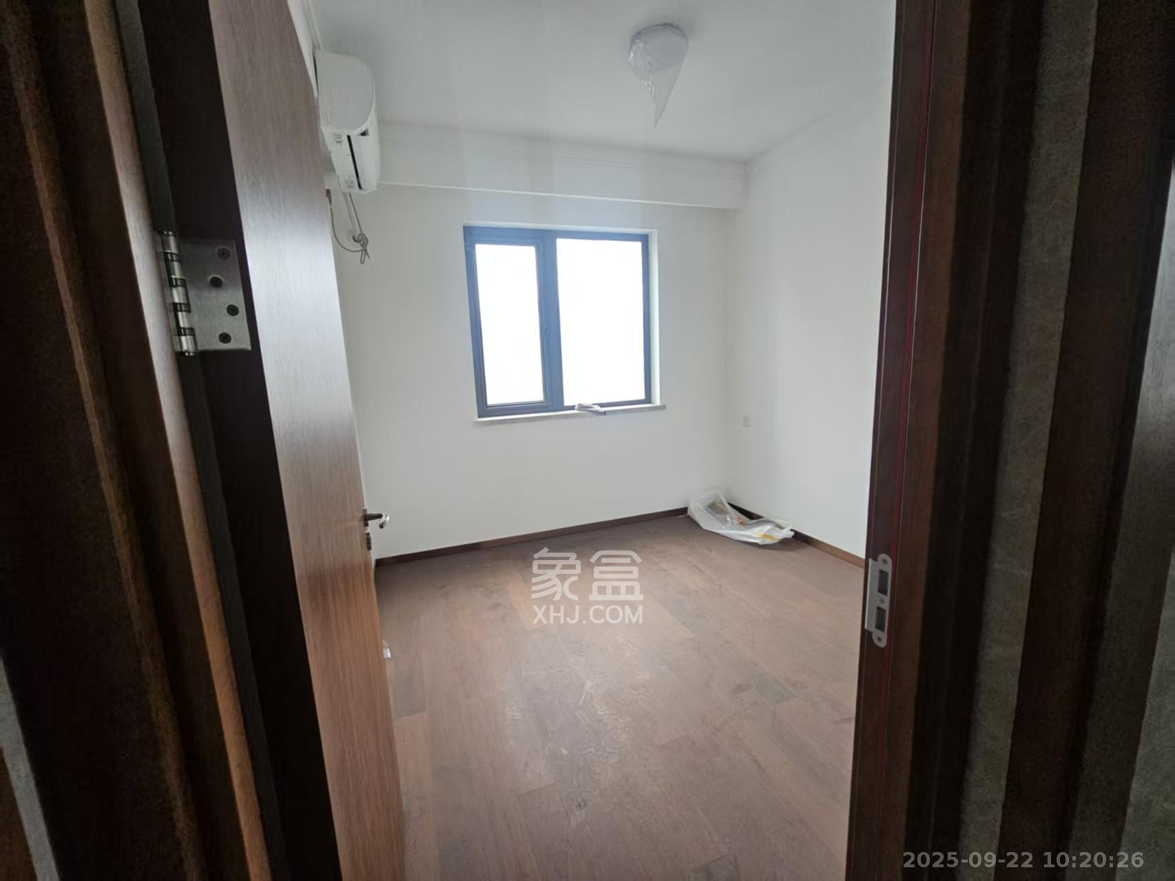 旭辉都会山  4室2厅2卫    4500.0元/月室内图