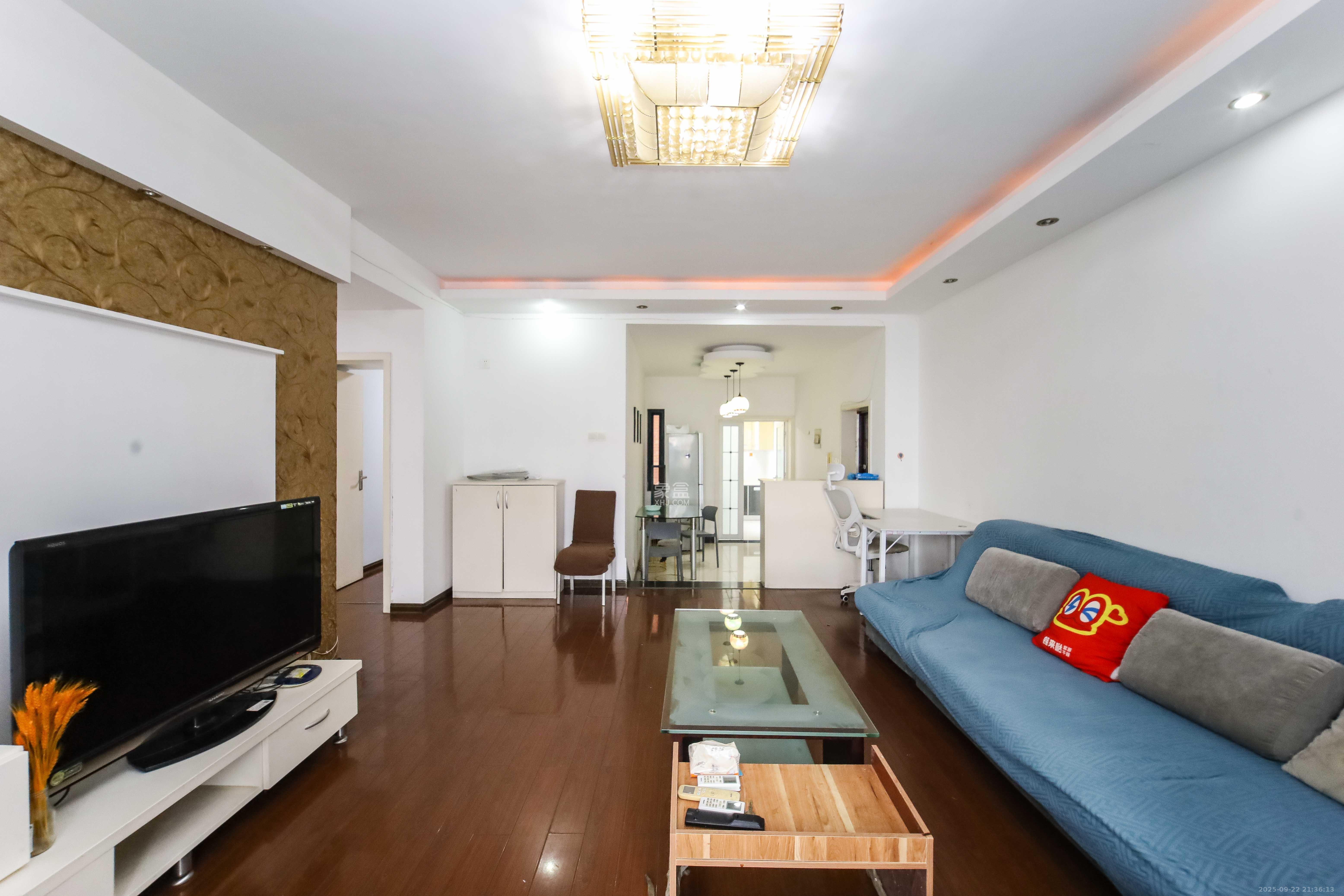 东玺门 3室2厅2卫 92.8万 东玺门 3室2厅2卫 92.8万客厅