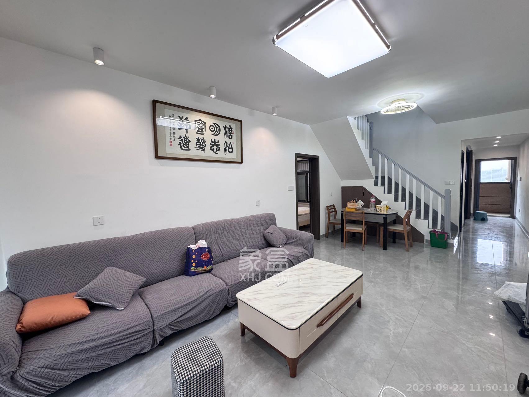 邦盛水岸御园 4室2厅2卫 2200.0元/月 邦盛水岸御园 4室2厅2卫 2200.0元/月室内图