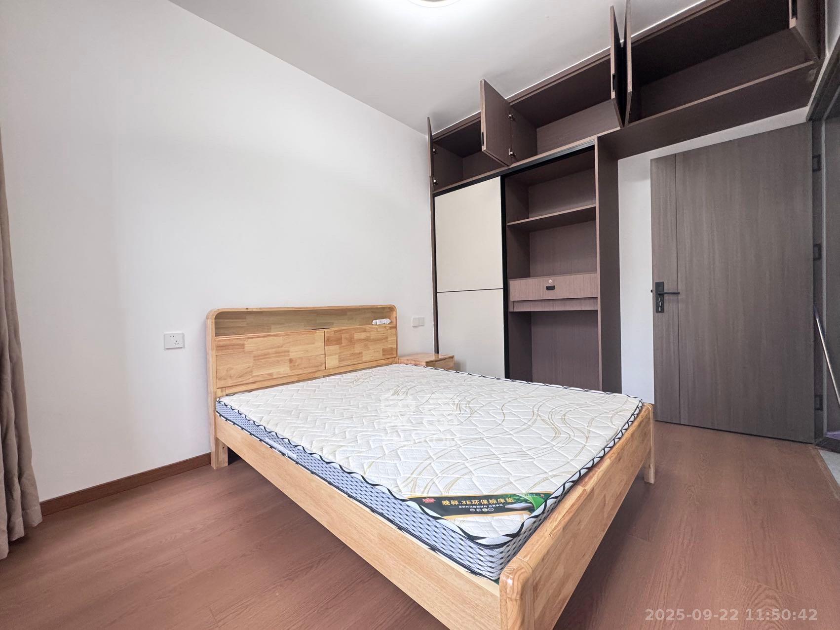 邦盛水岸御园 4室2厅2卫 2200.0元/月 邦盛水岸御园 4室2厅2卫 2200.0元/月室内图