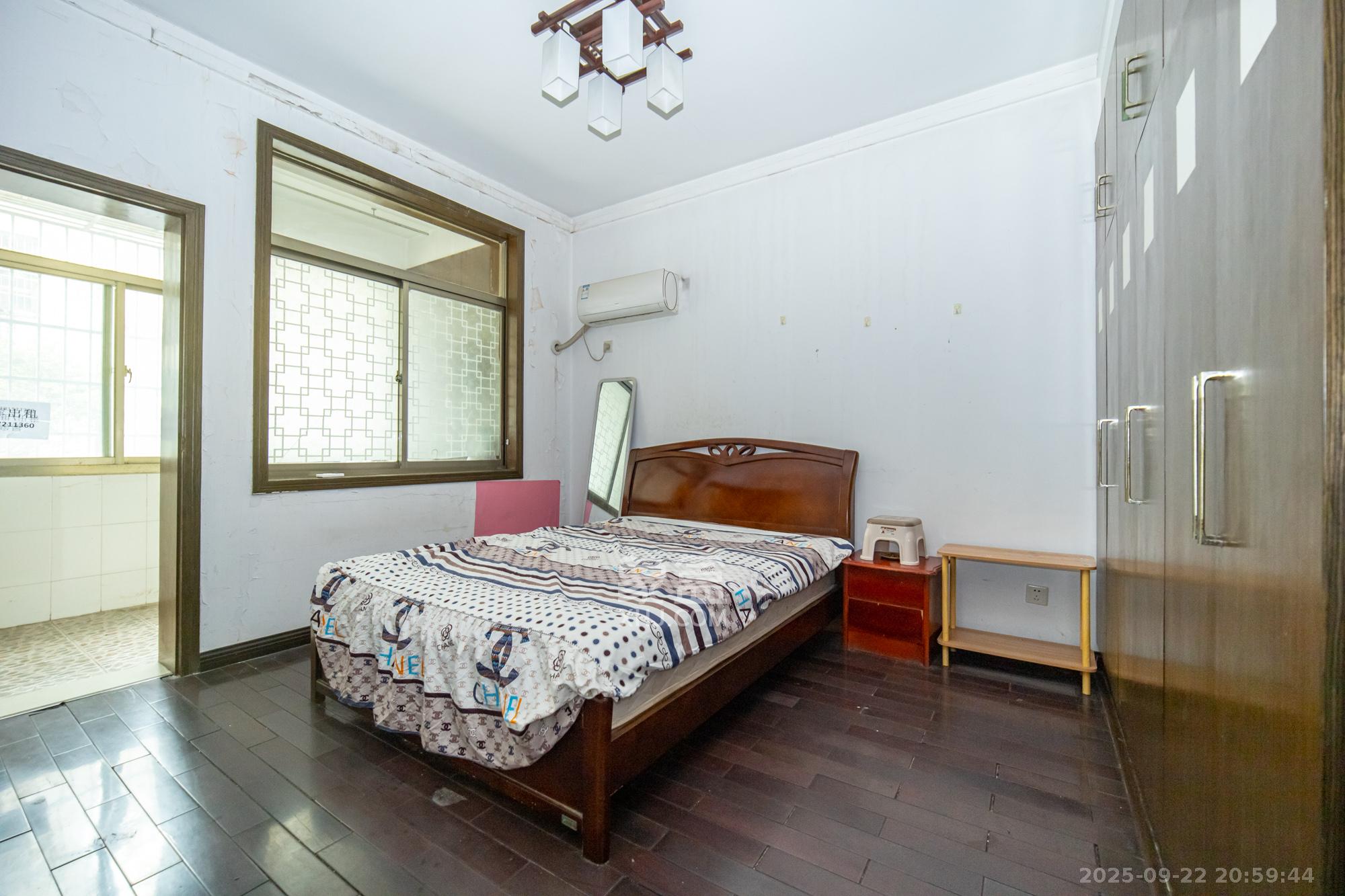 天星家园 4室2厅1卫 68.8万 天星家园 4室2厅1卫 68.8万卧室