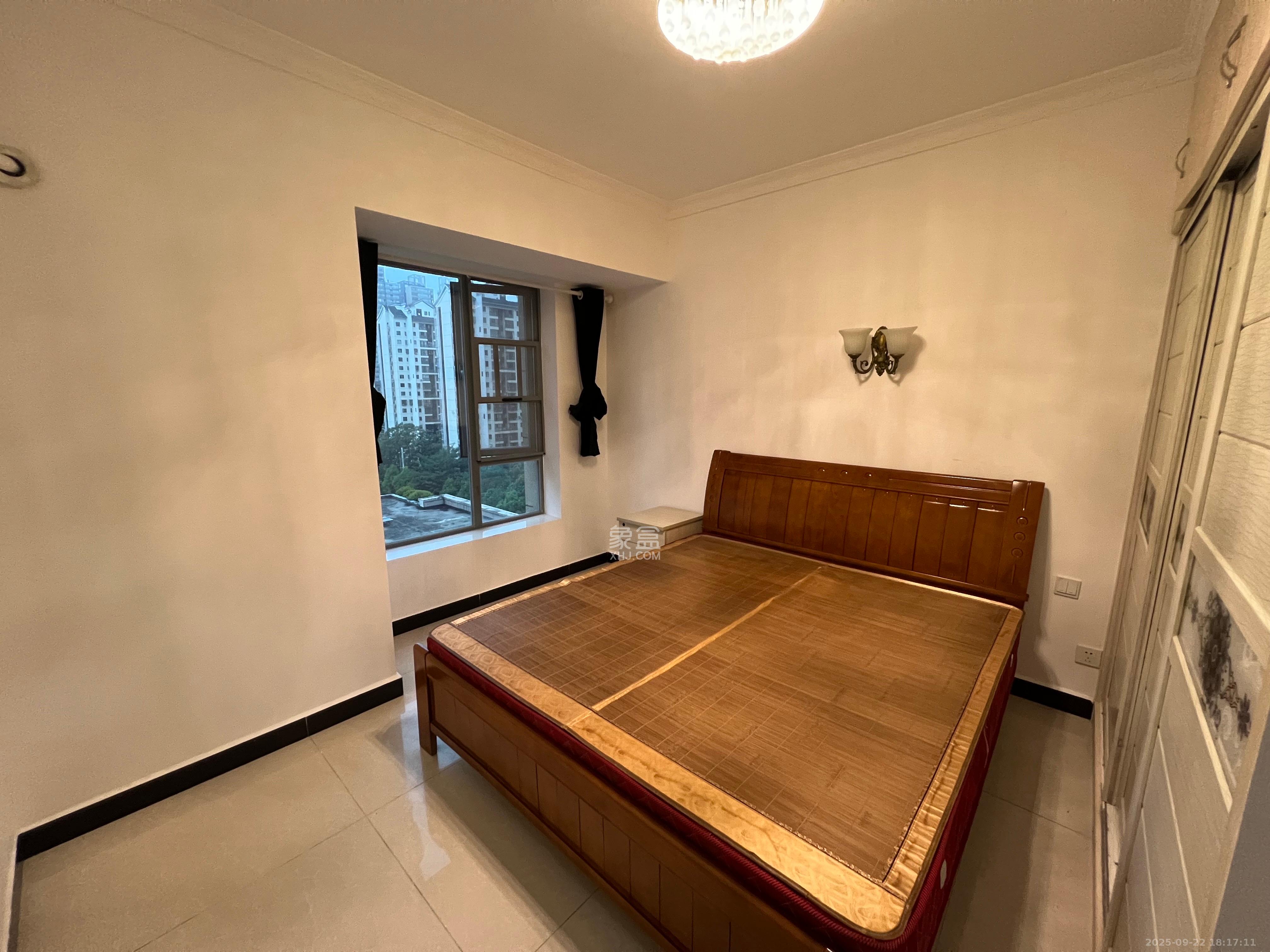 嘉宇盛世华章 3室2厅1卫 2300.0元/月 嘉宇盛世华章 3室2厅1卫 2300.0元/月室内图