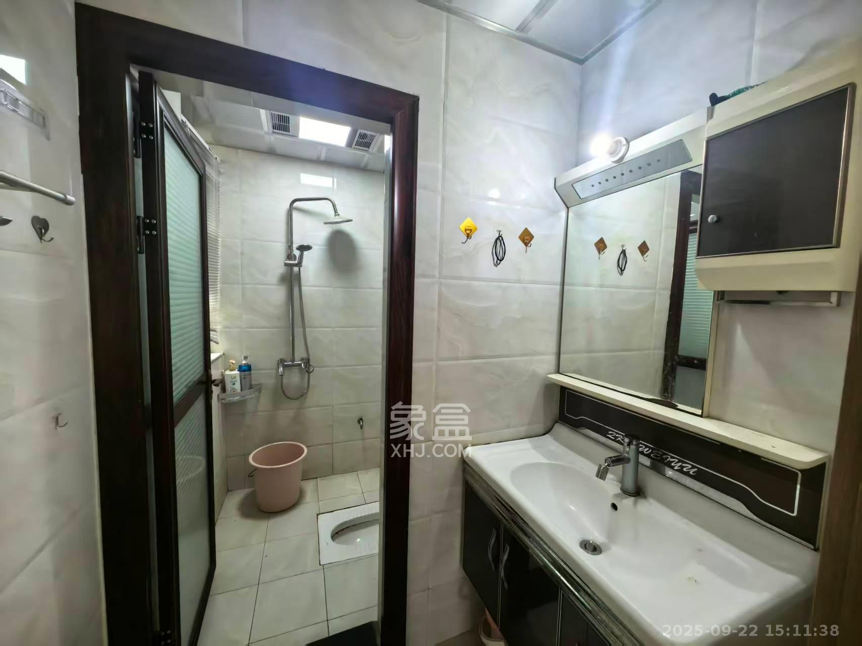 潇湘名城(新里程潇湘名城) 3室2厅1卫 2200.0元/月 潇湘名城(新里程潇湘名城) 3室2厅1卫 2200.0元/月室内图