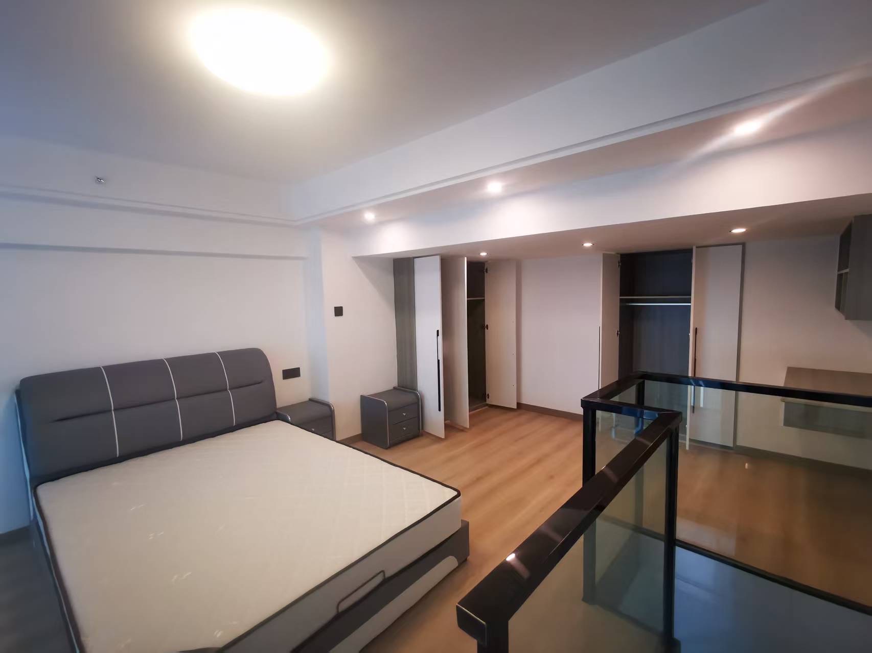 万恒公馆 1室0厅0卫 2600.0元/月 万恒公馆 1室0厅0卫 2600.0元/月室内图