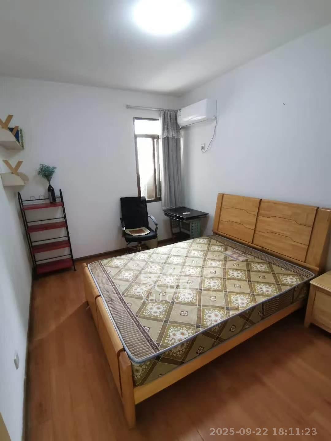 人民新村 2室1厅1卫 2200.0元/月 人民新村 2室1厅1卫 2200.0元/月室内图