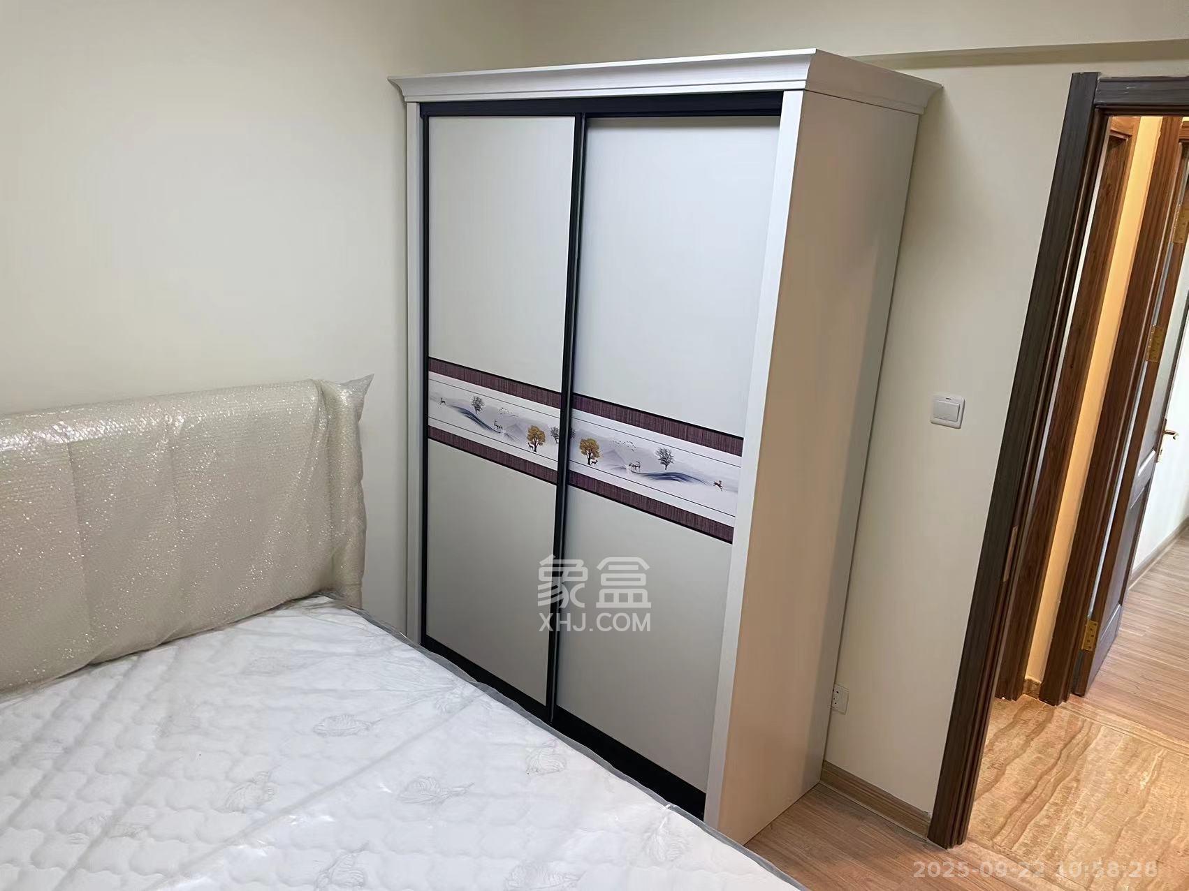 碧桂园大学印象一期  3室2厅2卫    1800.0元/月室内图