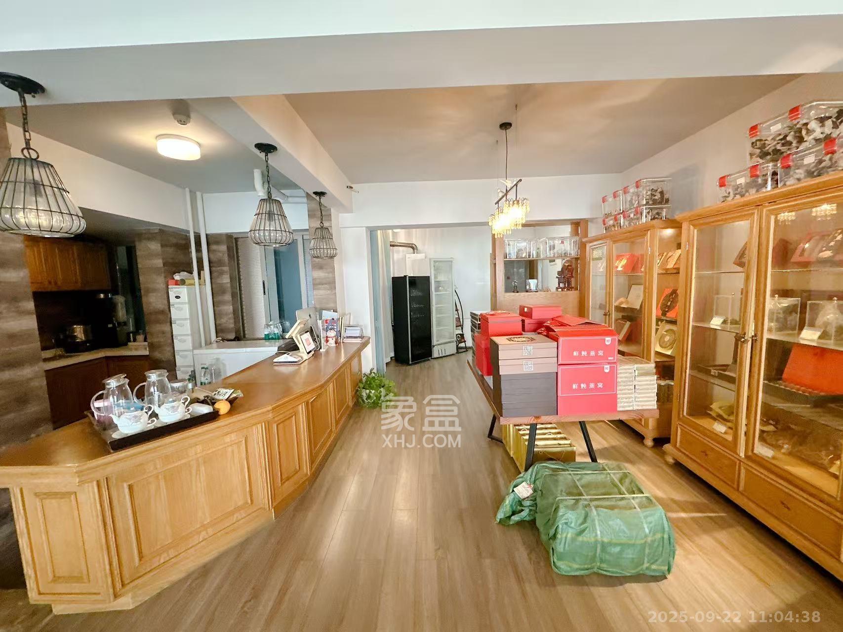 潮宗御苑  4室2厅2卫    6000.0元/月室内图