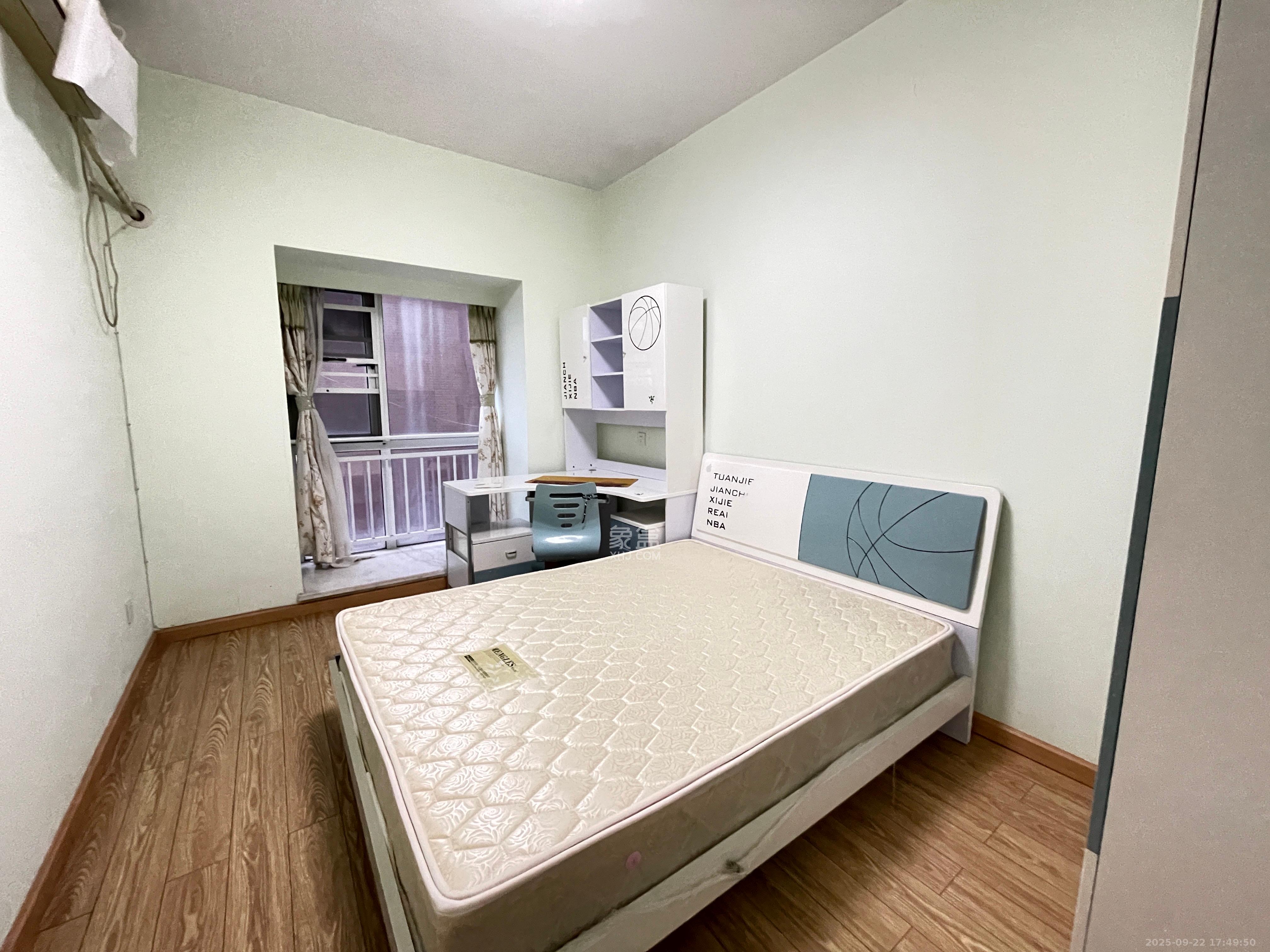 西点公园里 3室2厅2卫 3200.0元/月 西点公园里 3室2厅2卫 3200.0元/月室内图