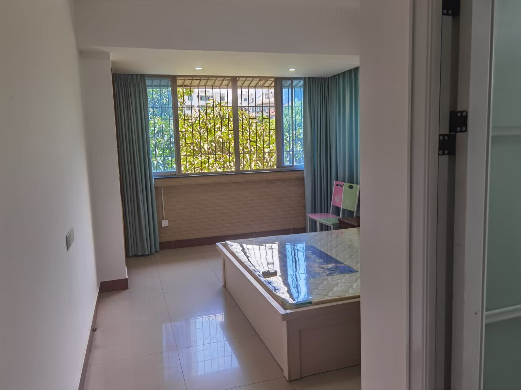 电信小区 3室2厅1卫 109.0万 电信小区 3室2厅1卫 109.0万客厅