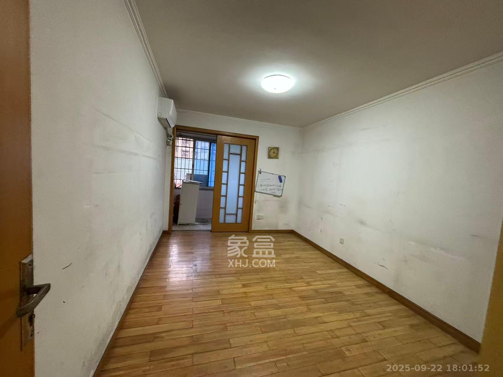 金球公寓 3室2厅2卫 3000.0元/月 金球公寓 3室2厅2卫 3000.0元/月室内图