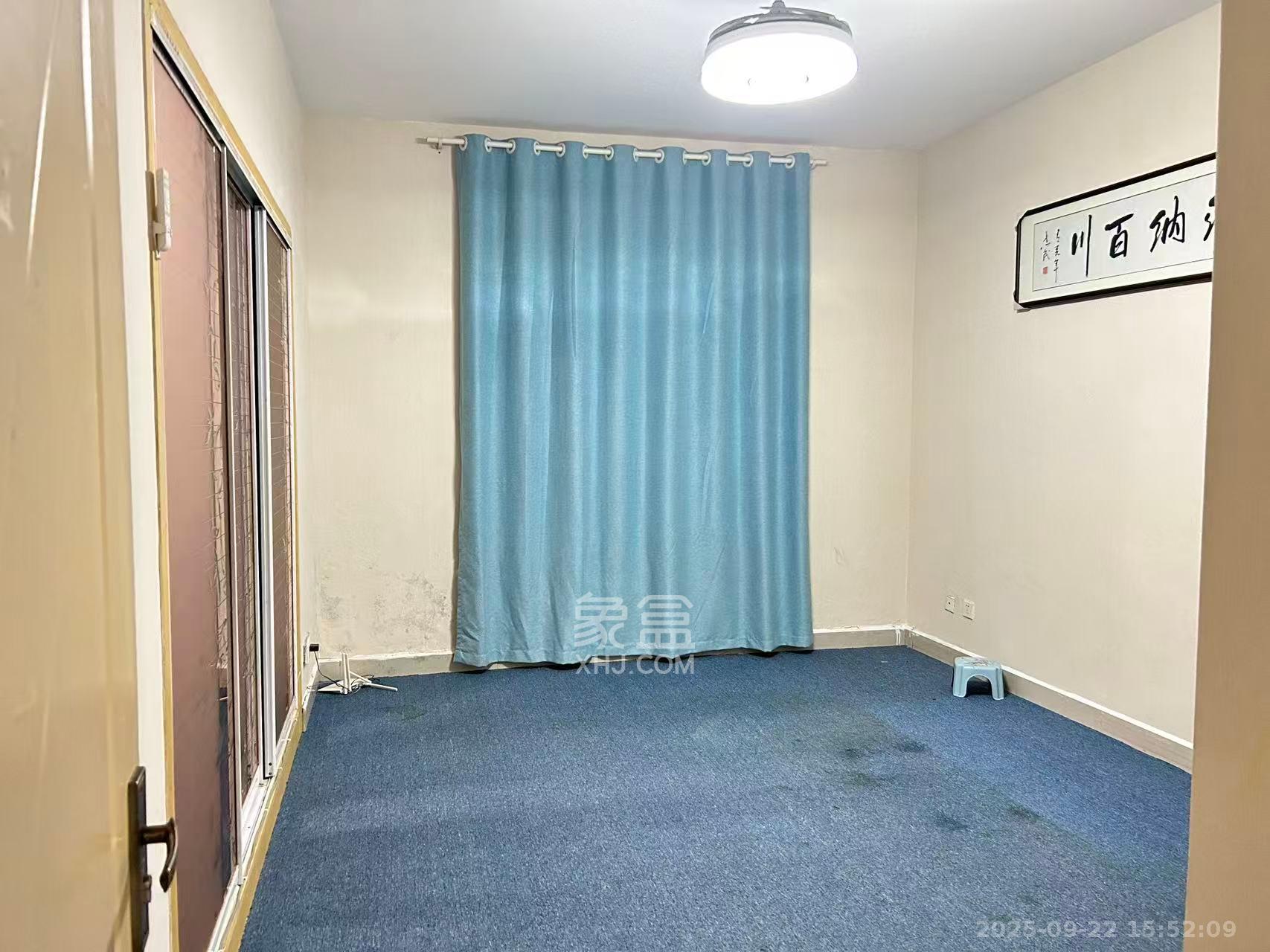 恒盛世家 3室2厅2卫 2300.0元/月 恒盛世家 3室2厅2卫 2300.0元/月室内图