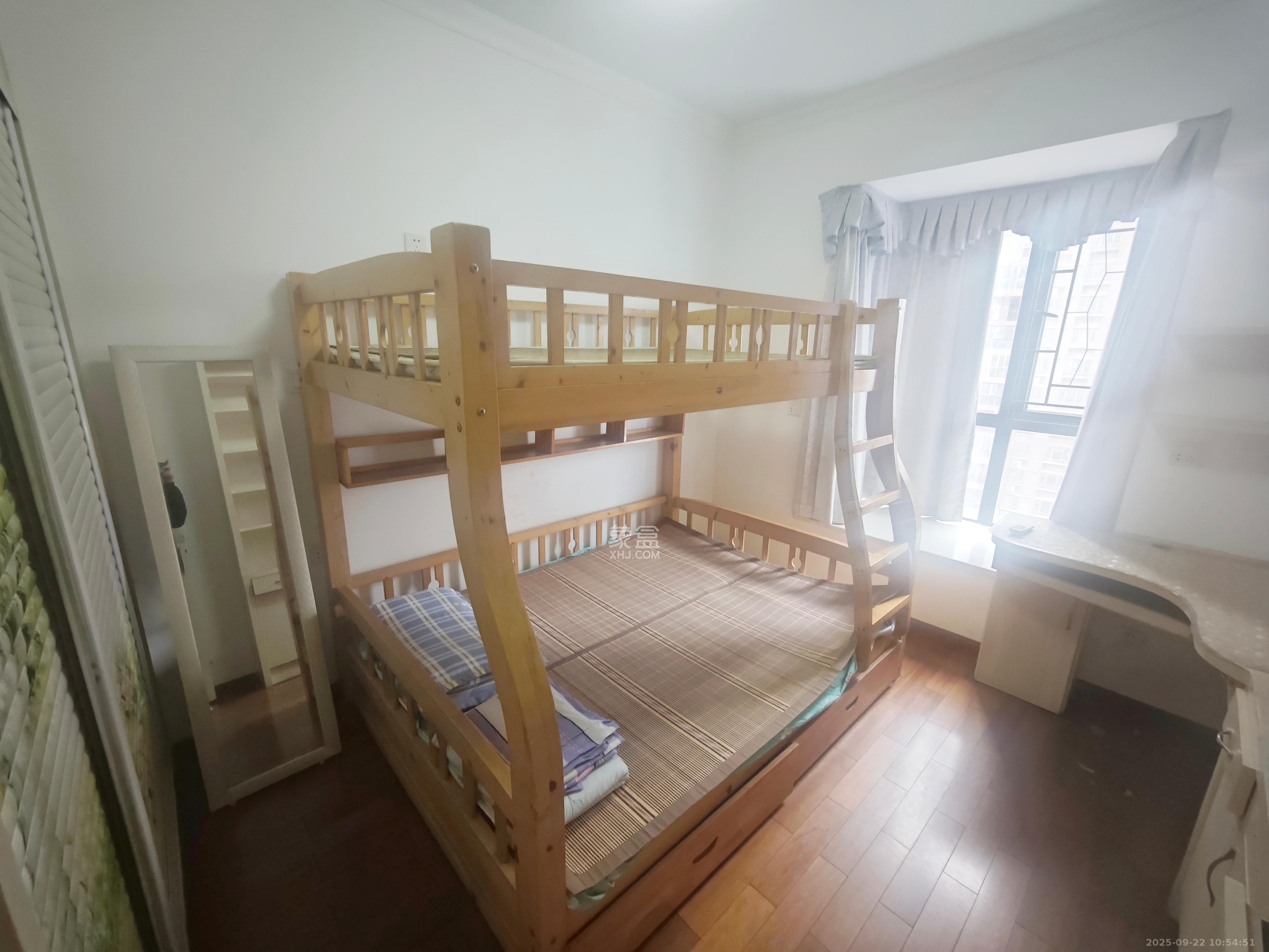 万芙锦城 2室2厅1卫 2200.0元/月 万芙锦城 2室2厅1卫 2200.0元/月室内图