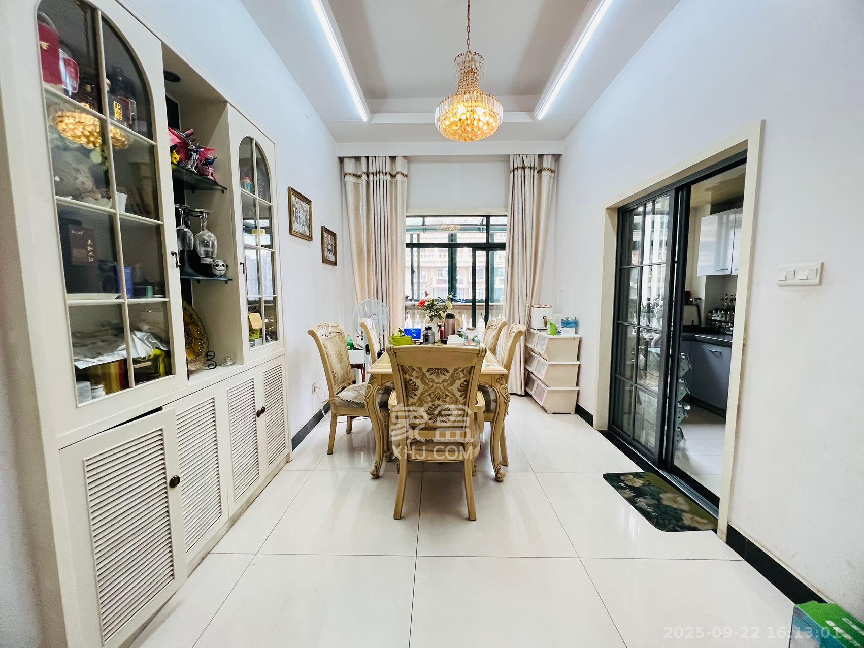 世嘉国际华城  4室2厅2卫    3500.0元/月室内图