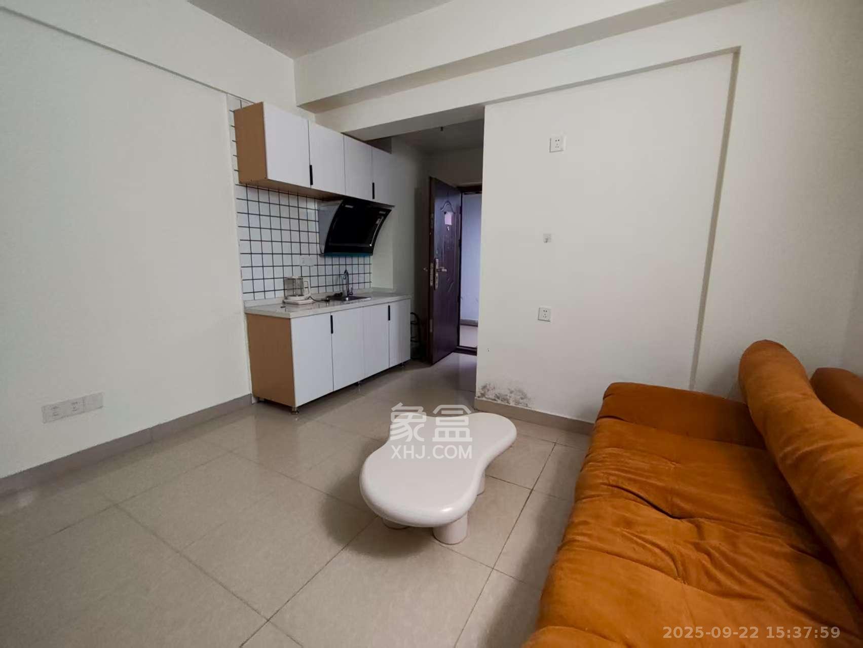 润芳园 1室0厅0卫 1600.0元/月 润芳园 1室0厅0卫 1600.0元/月室内图