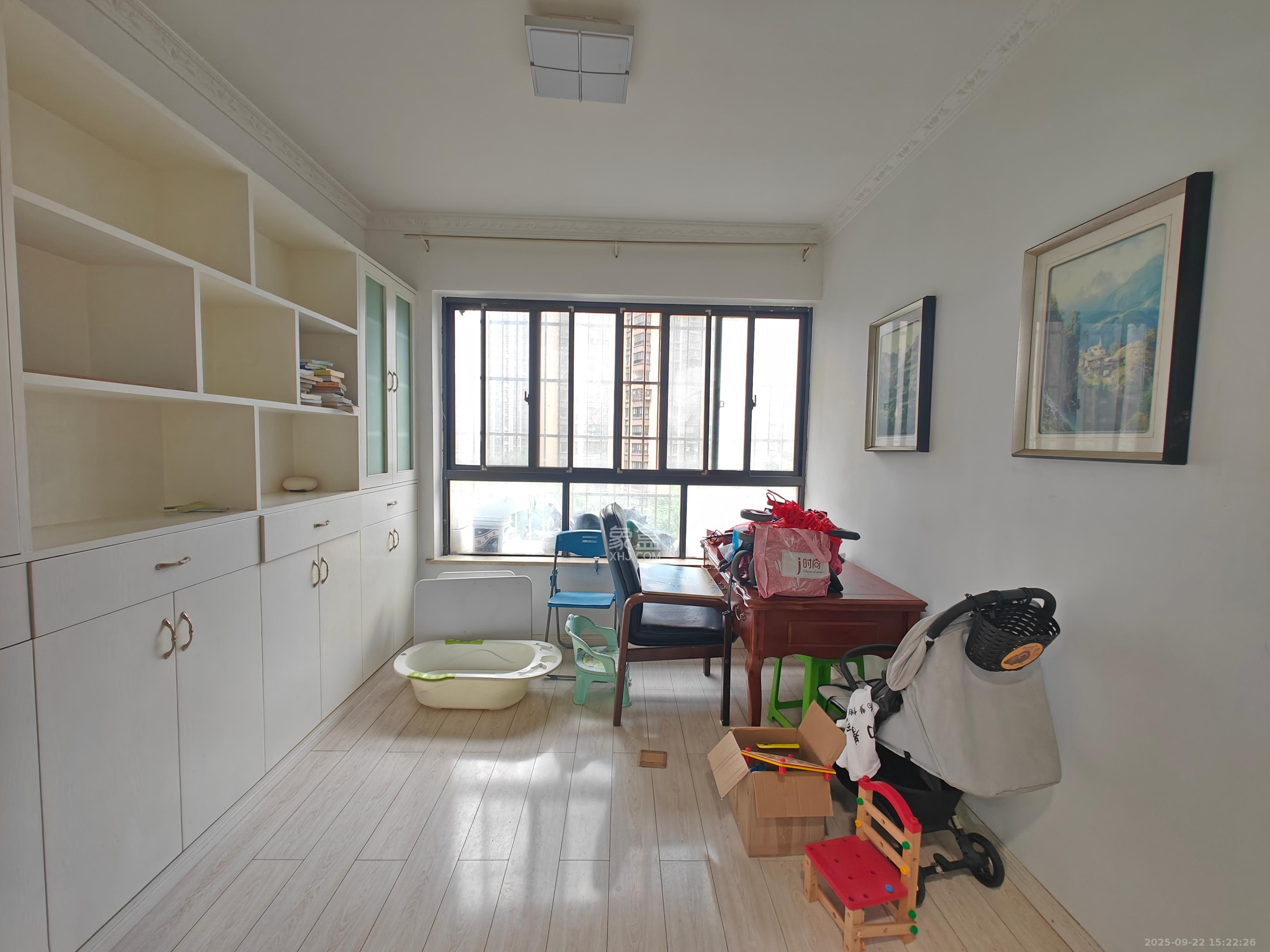 华润凤凰城三期 4室2厅2卫 3000.0元/月 华润凤凰城三期 4室2厅2卫 3000.0元/月室内图