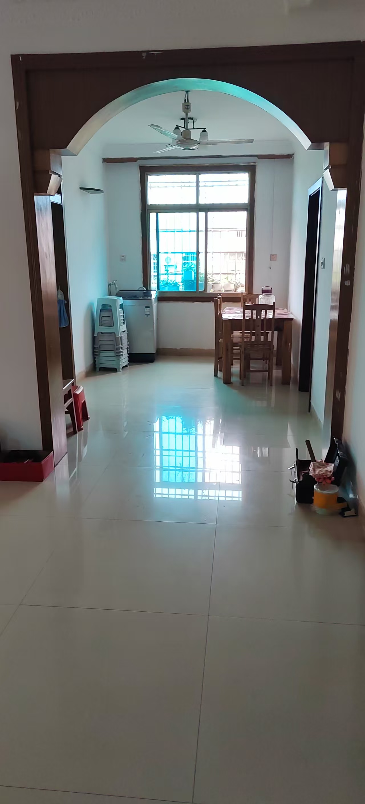 五金百货小区  3室2厅1卫    850.0元/月室内图