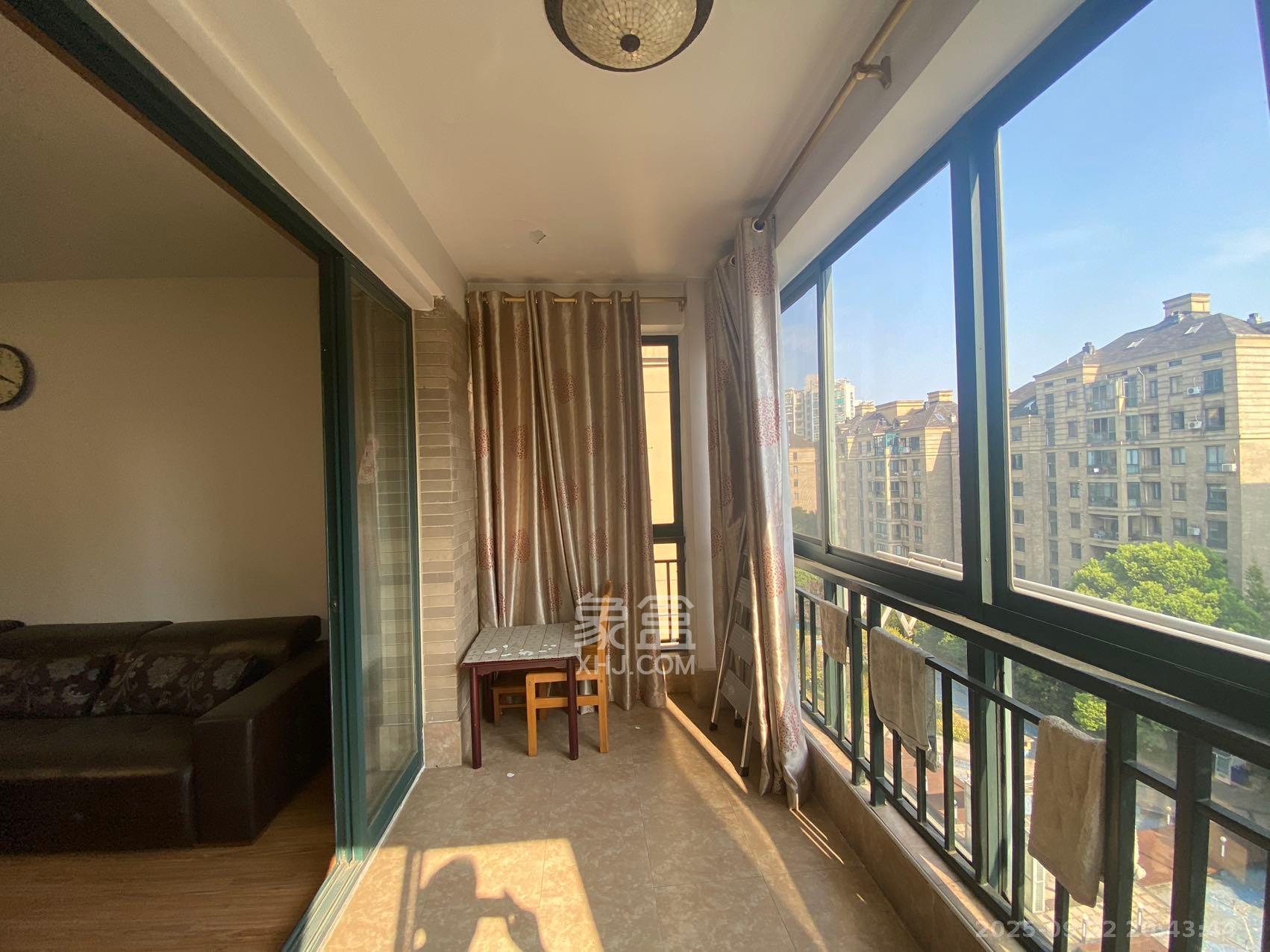 星城世家  4室2厅2卫    4200.0元/月室内图