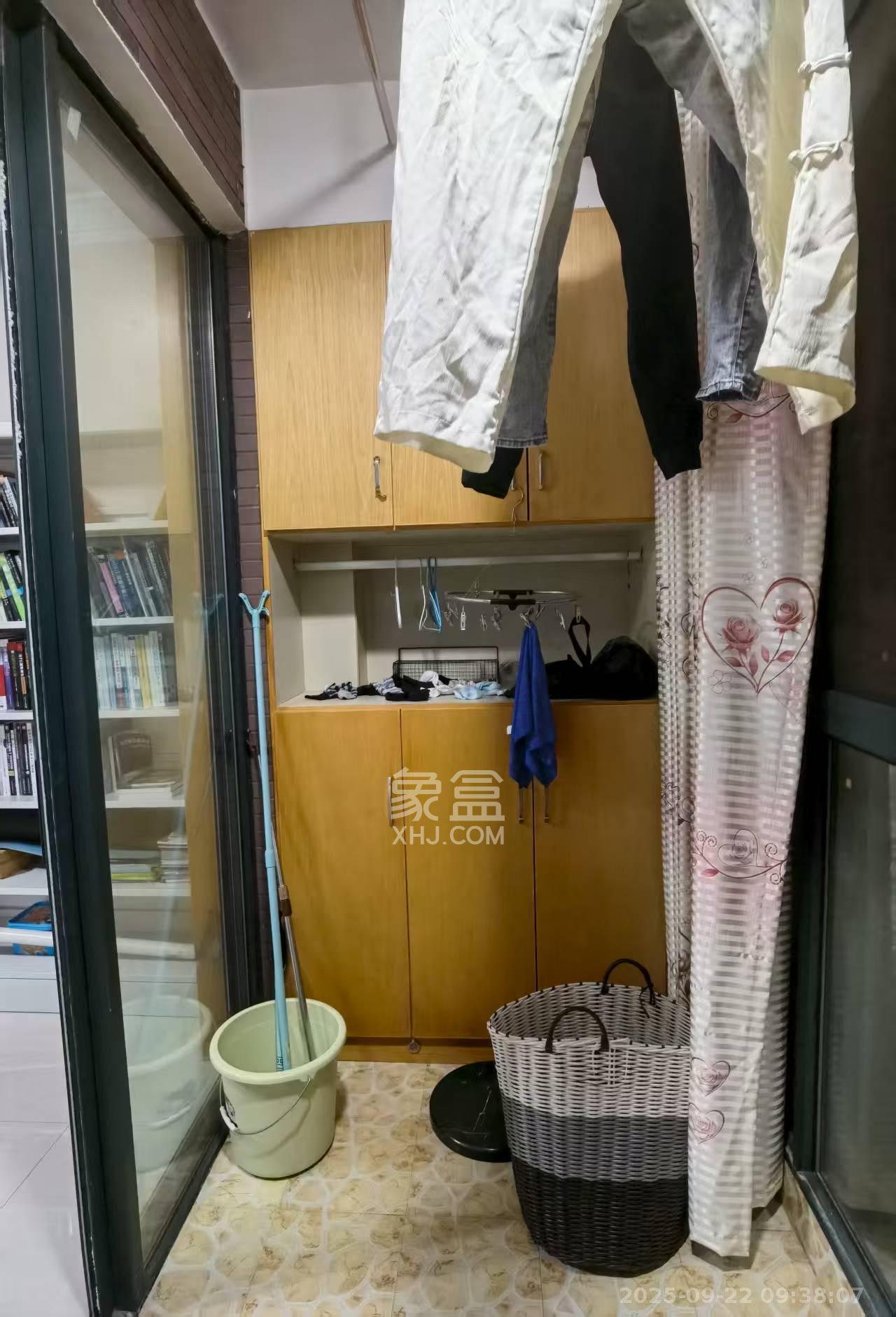 麓谷公馆（涉外国际公馆）  2室2厅1卫    2000.0元/月室内图