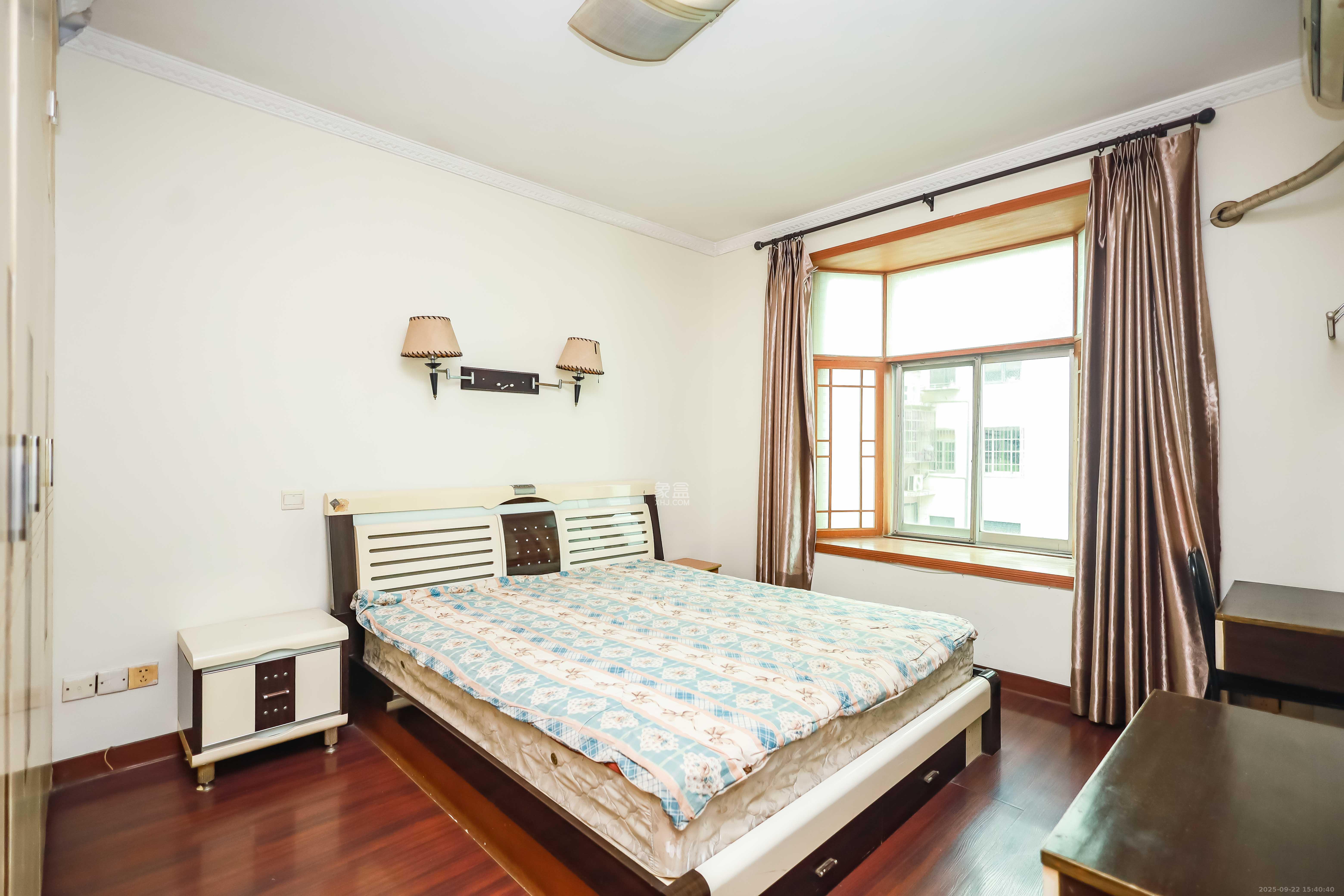 咸嘉新村嘉明苑 3室2厅2卫 98.0万 咸嘉新村嘉明苑 3室2厅2卫 98.0万卧室