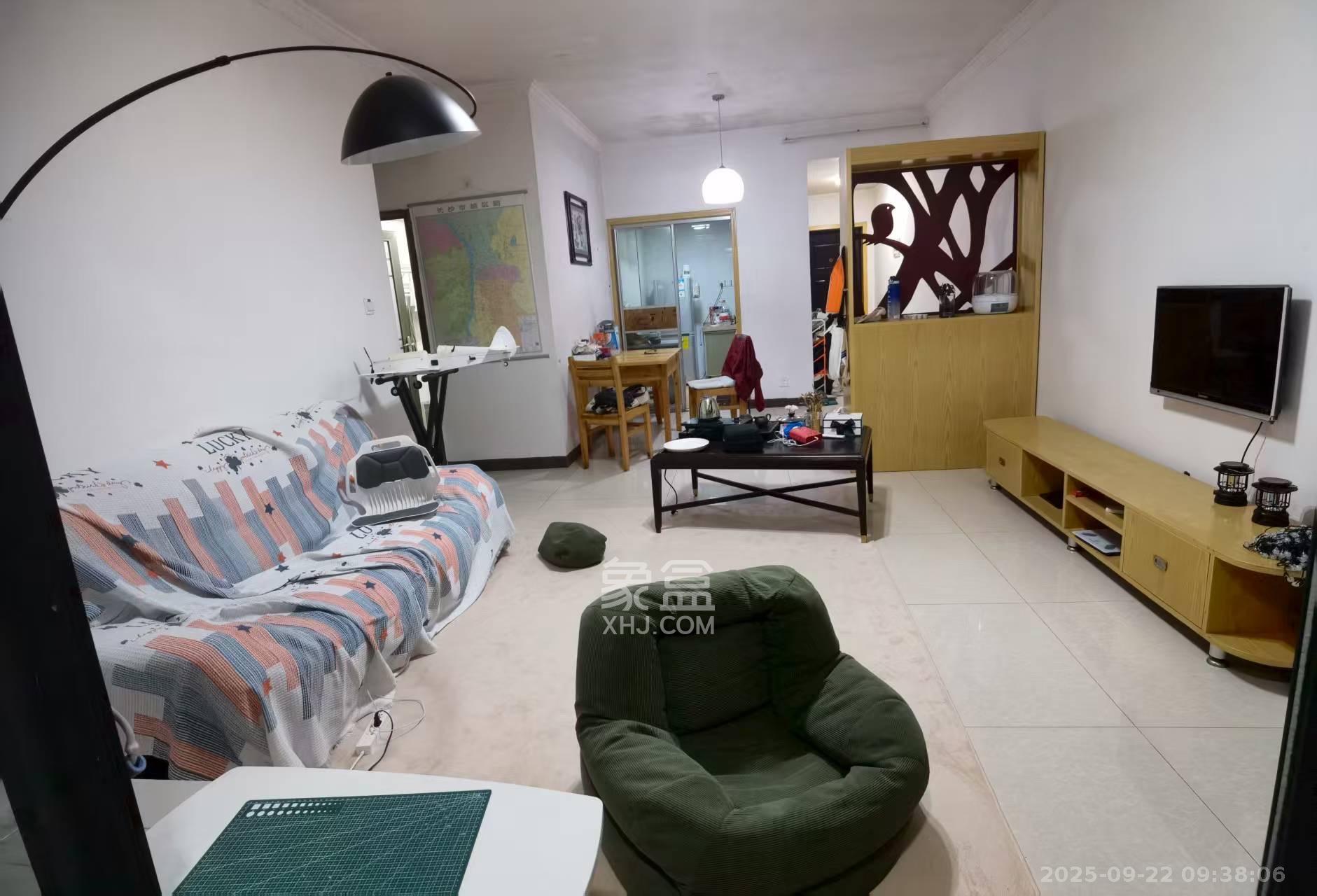 麓谷公馆（涉外国际公馆）  2室2厅1卫    2000.0元/月室内图