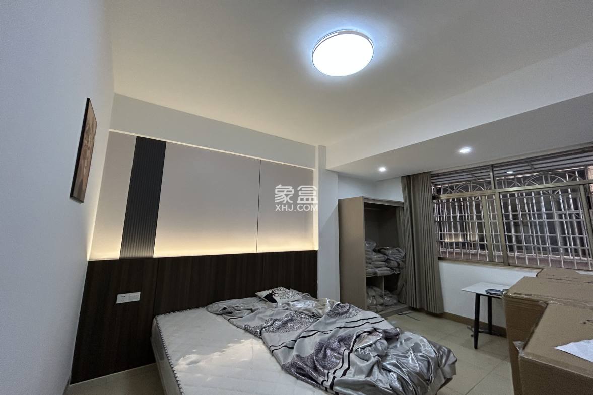 临轩阁公寓(龙湖) 1室1厅1卫 1200.0元/月 临轩阁公寓(龙湖) 1室1厅1卫 1200.0元/月室内图