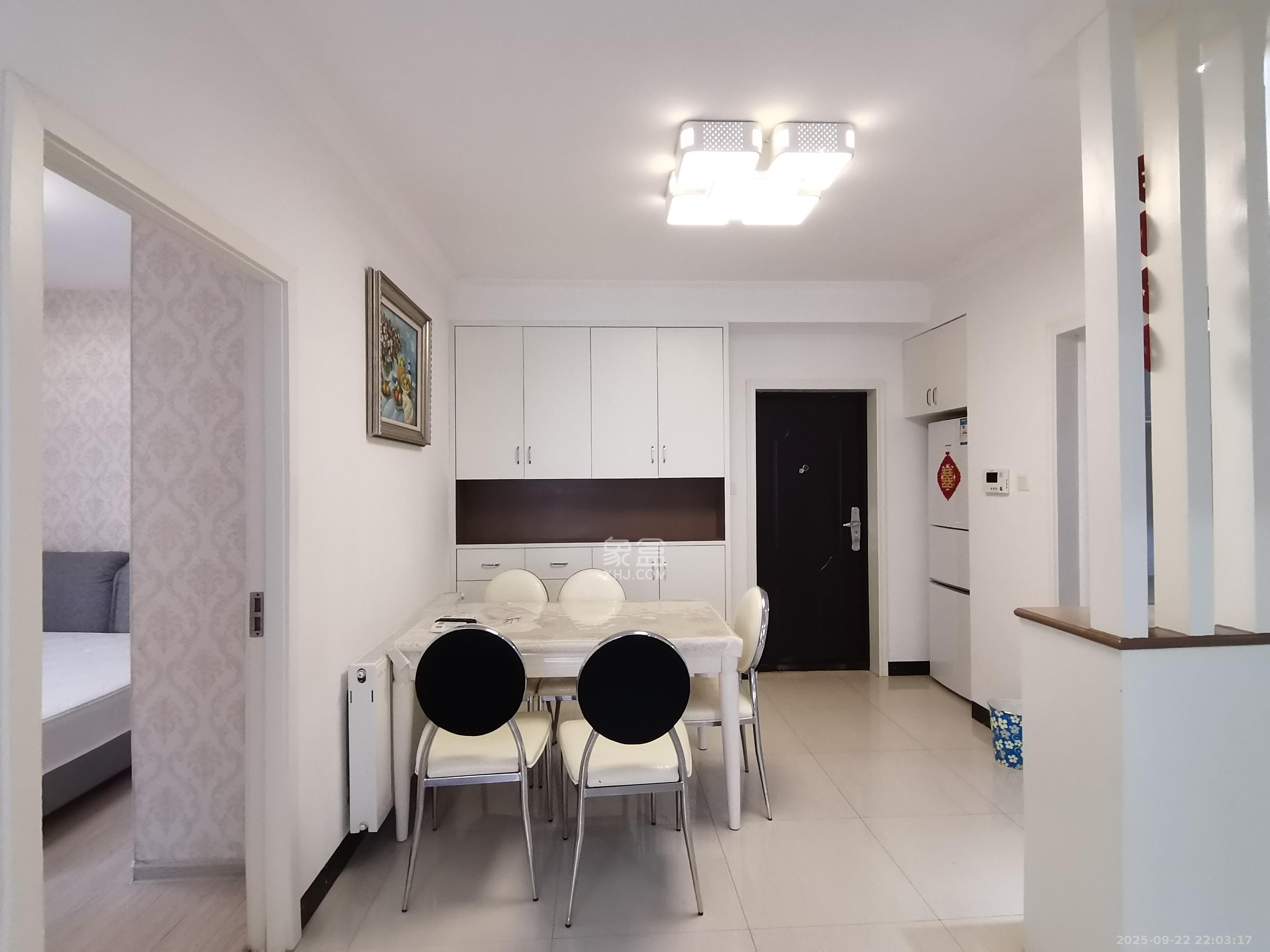 丽发新城 2室2厅1卫 1800.0元/月 丽发新城 2室2厅1卫 1800.0元/月室内图