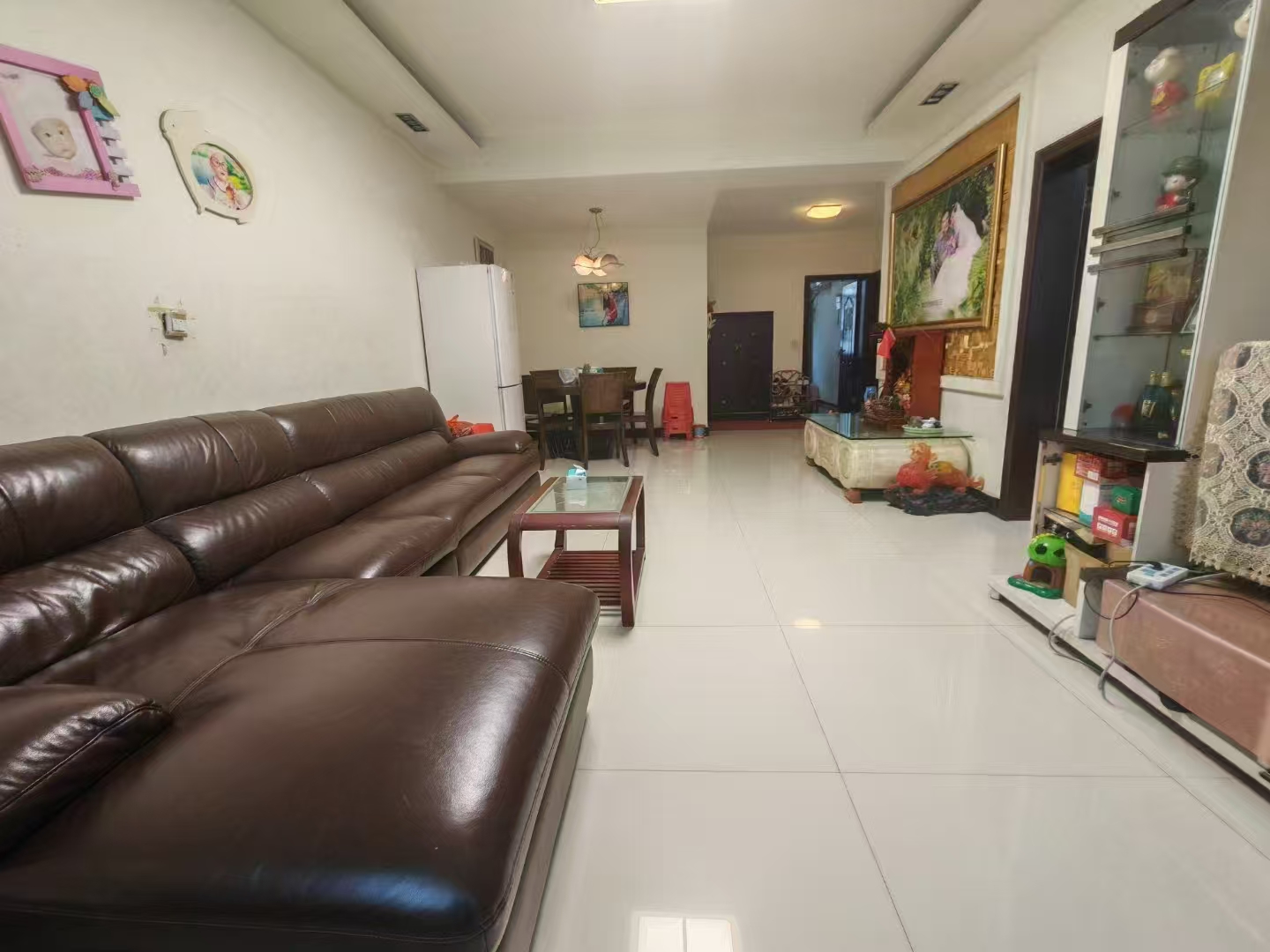 长井小区 1室0厅0卫 32.8万 长井小区 1室0厅0卫 32.8万客厅