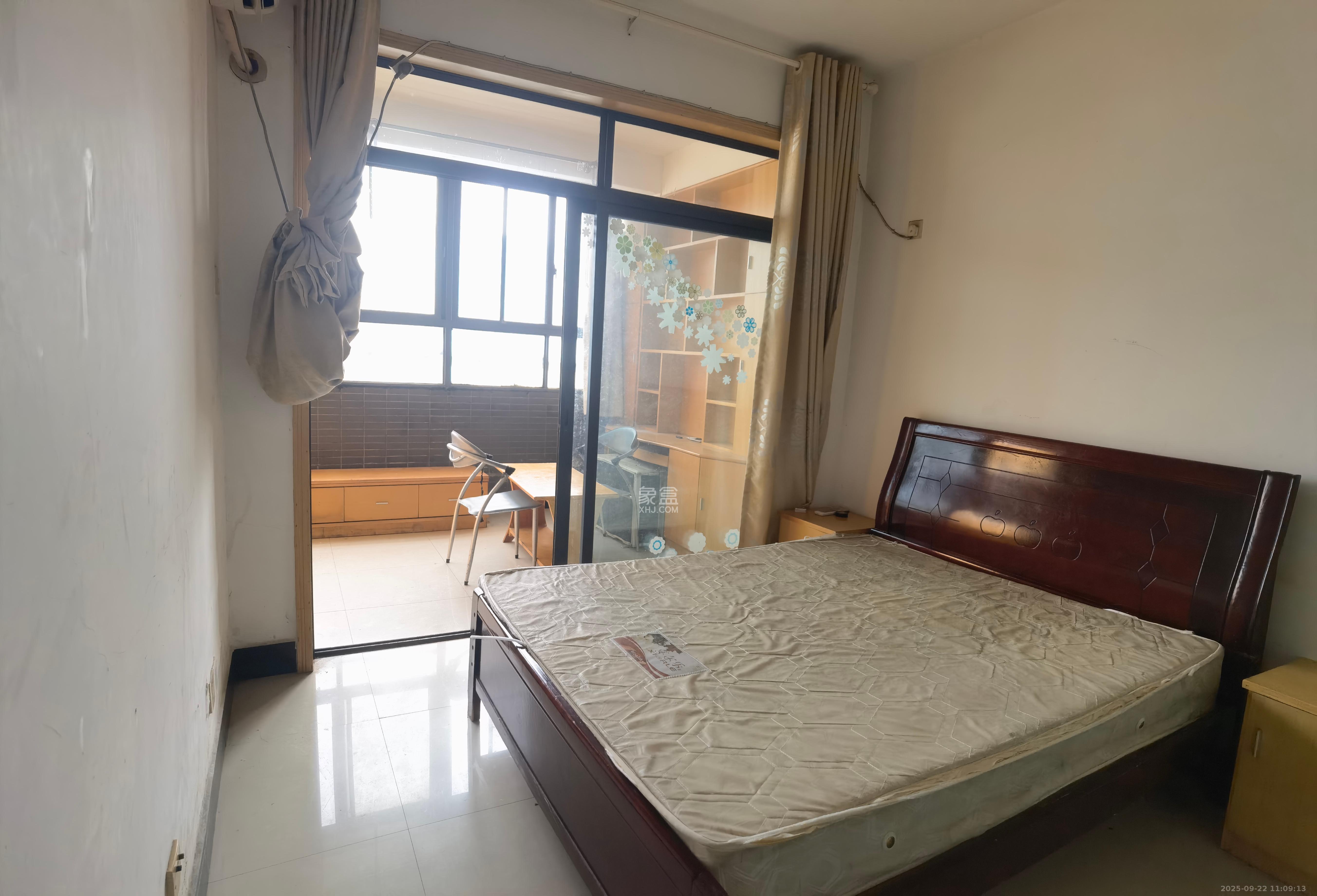 中信文化广场(中信新城二期) 2室1厅1卫 1300.0元/月 中信文化广场(中信新城二期) 2室1厅1卫 1300.0元/月室内图