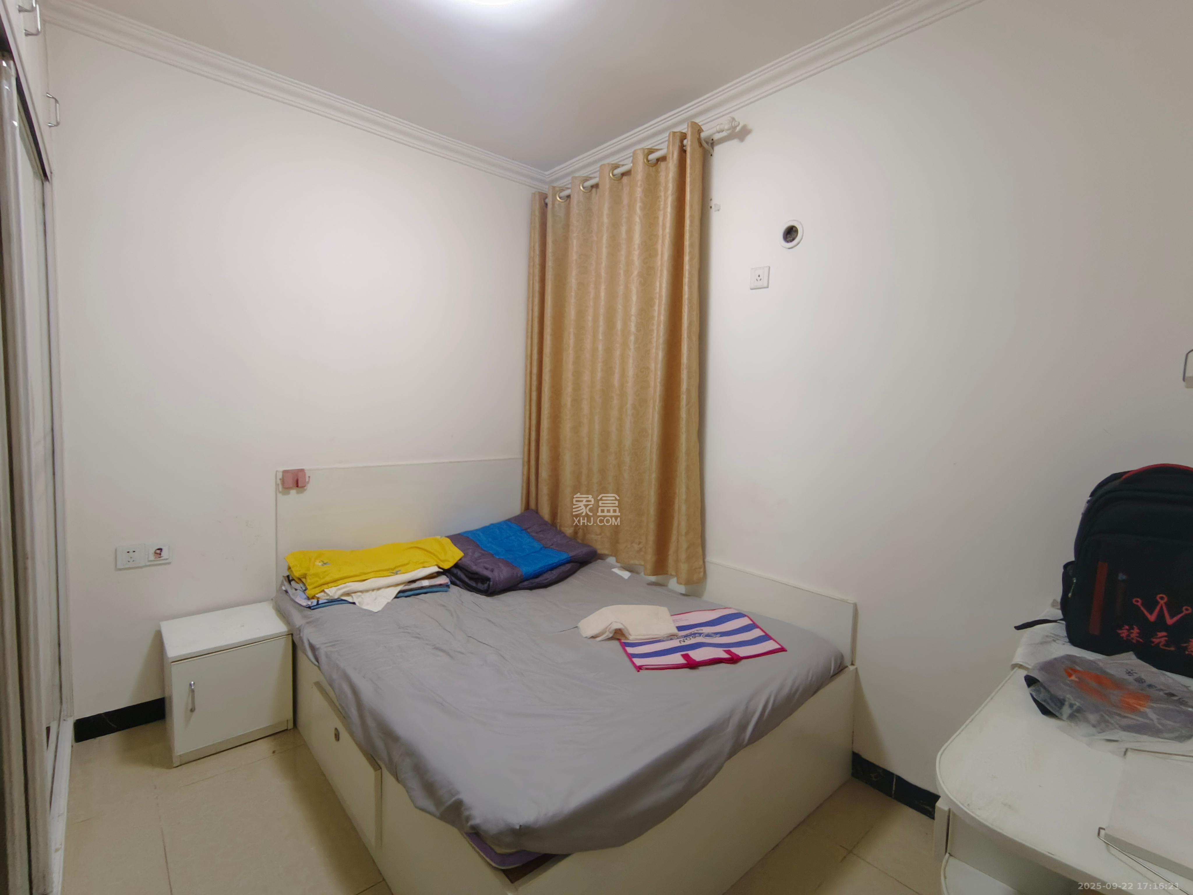 叠彩兰亭  3室2厅1卫    2200.0元/月室内图