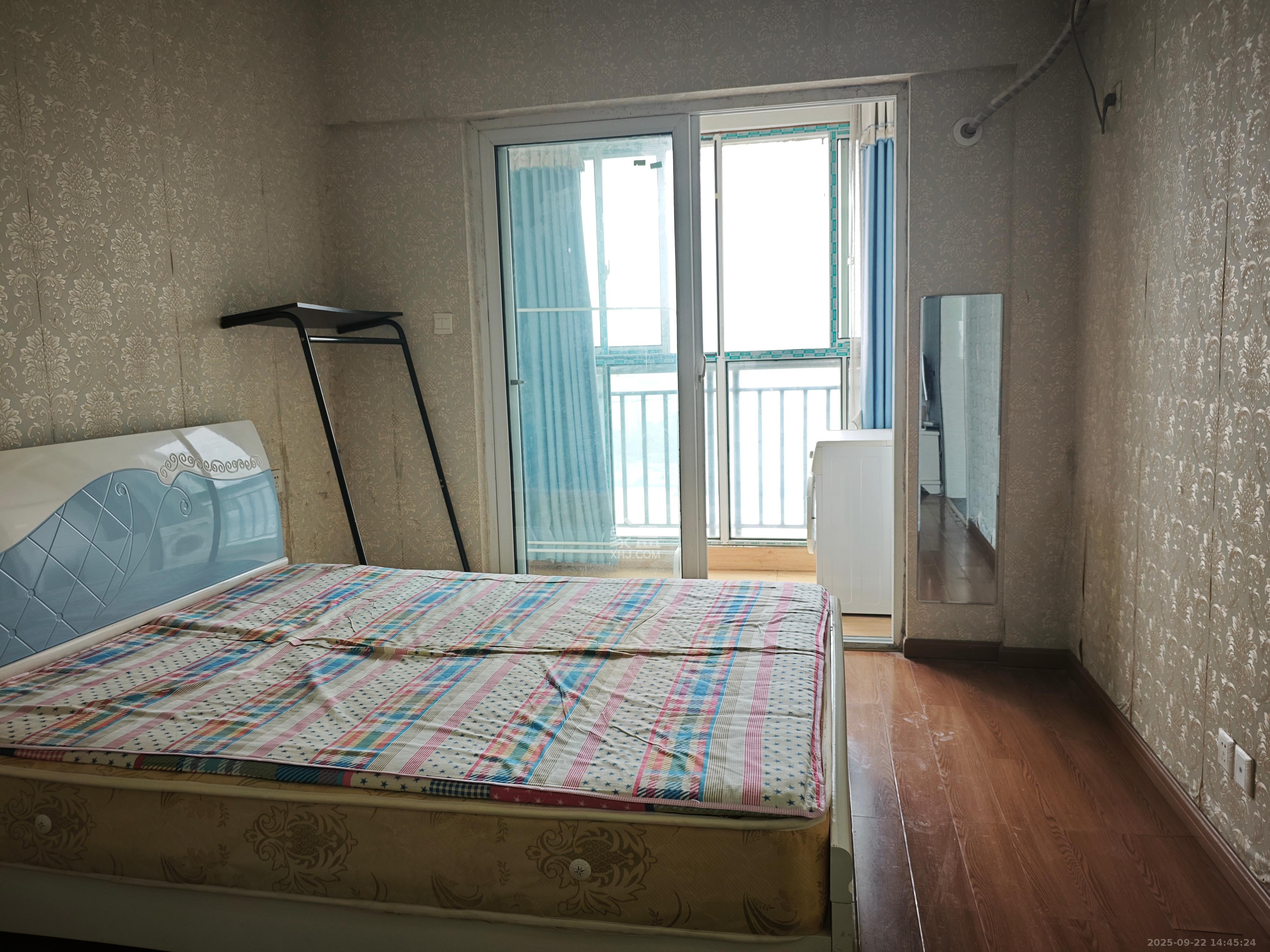 爵士湘 1室1厅1卫 1200.0元/月 爵士湘 1室1厅1卫 1200.0元/月室内图