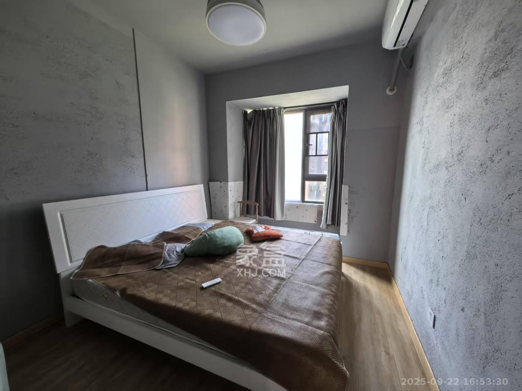 鑫远翡丽郡（鑫远翡丽雅苑）  4室2厅2卫    2600.0元/月室内图