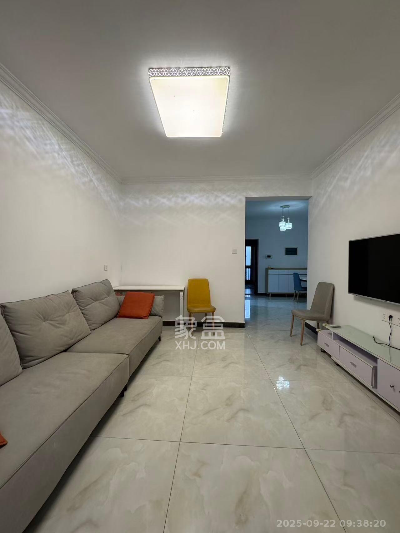 金地三千府(金地湖山樾、金地自在城)  3室2厅1卫    1500.0元/月 金地三千府(金地湖山樾、金地自在城)  3室2厅1卫    1500.0元/月