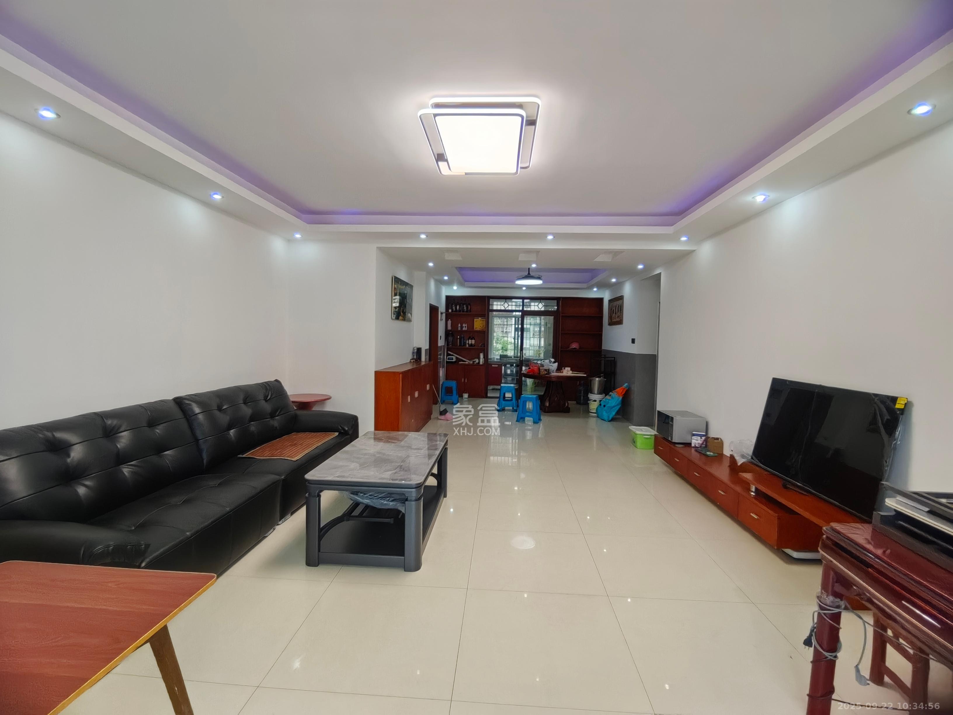 先锋新宇  4室2厅2卫    3200.0元/月 先锋新宇  4室2厅2卫    3200.0元/月室内图