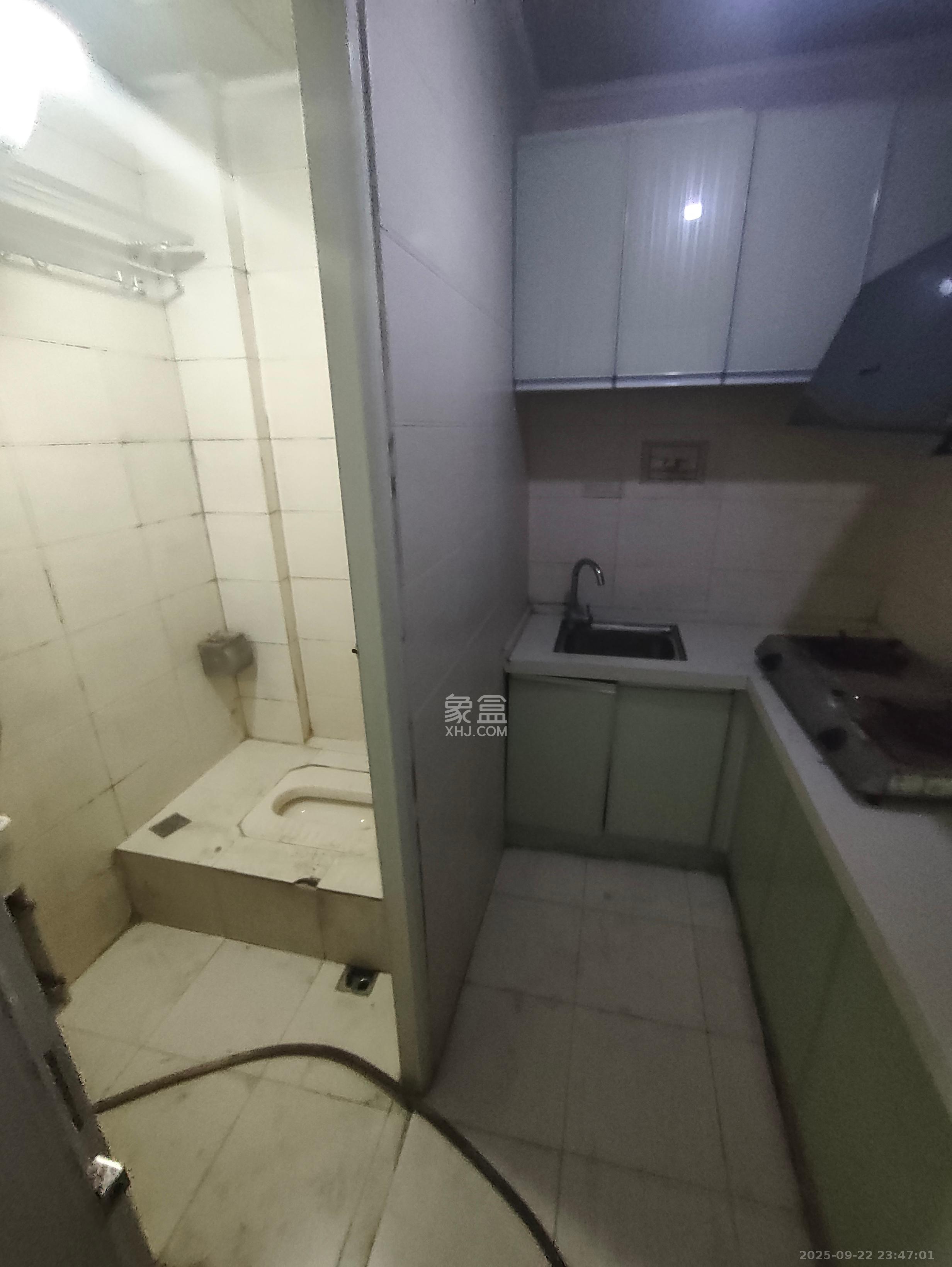 第六都(陆都小区) 1室1厅1卫 1300.0元/月 第六都(陆都小区) 1室1厅1卫 1300.0元/月室内图