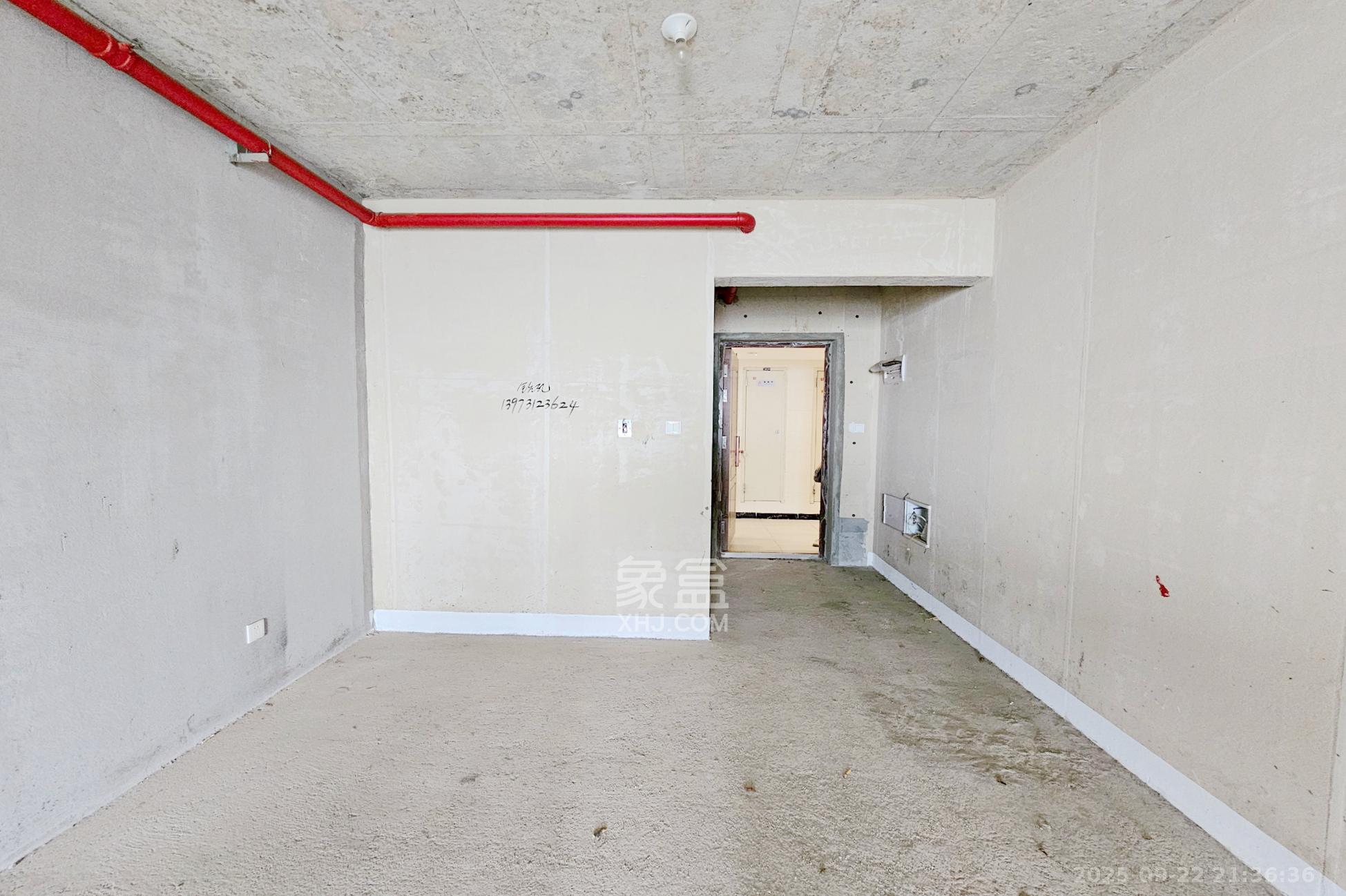 阳光城尚东湾凌云府 3室2厅2卫 100.0万 阳光城尚东湾凌云府 3室2厅2卫 100.0万客厅