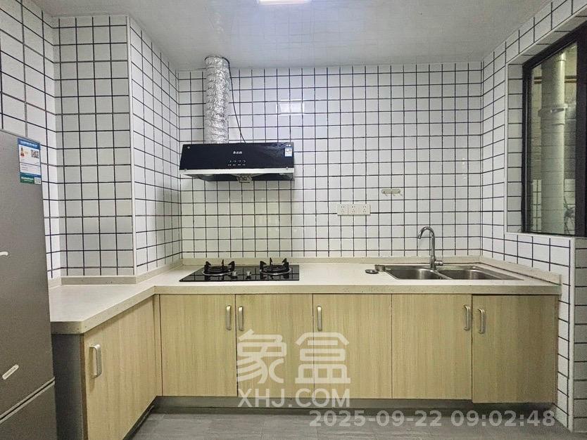 时代倾城五期  2室2厅1卫   2050.00元/月室内图