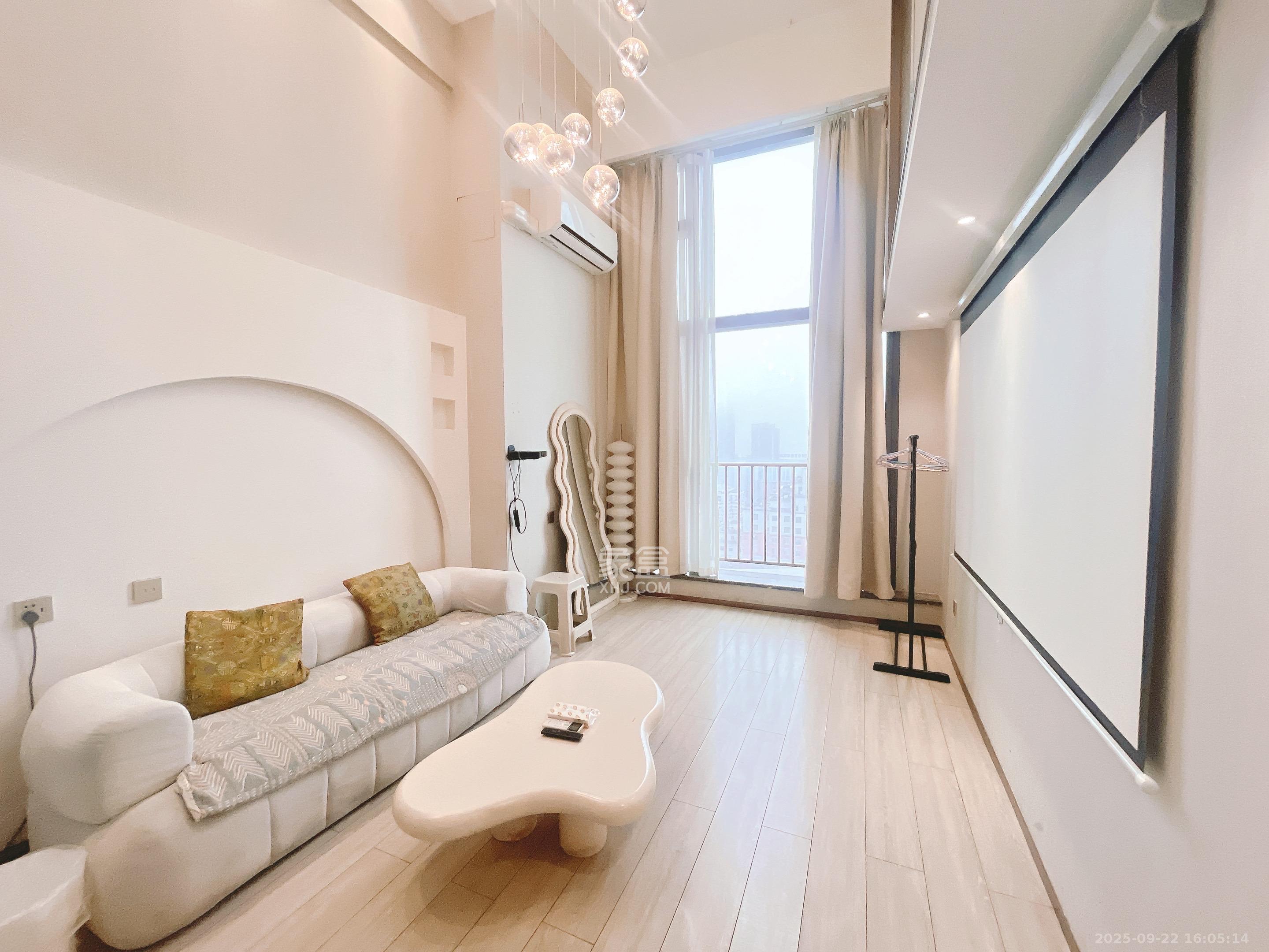 华远华时代 3室2厅2卫 3500.0元/月 华远华时代 3室2厅2卫 3500.0元/月室内图