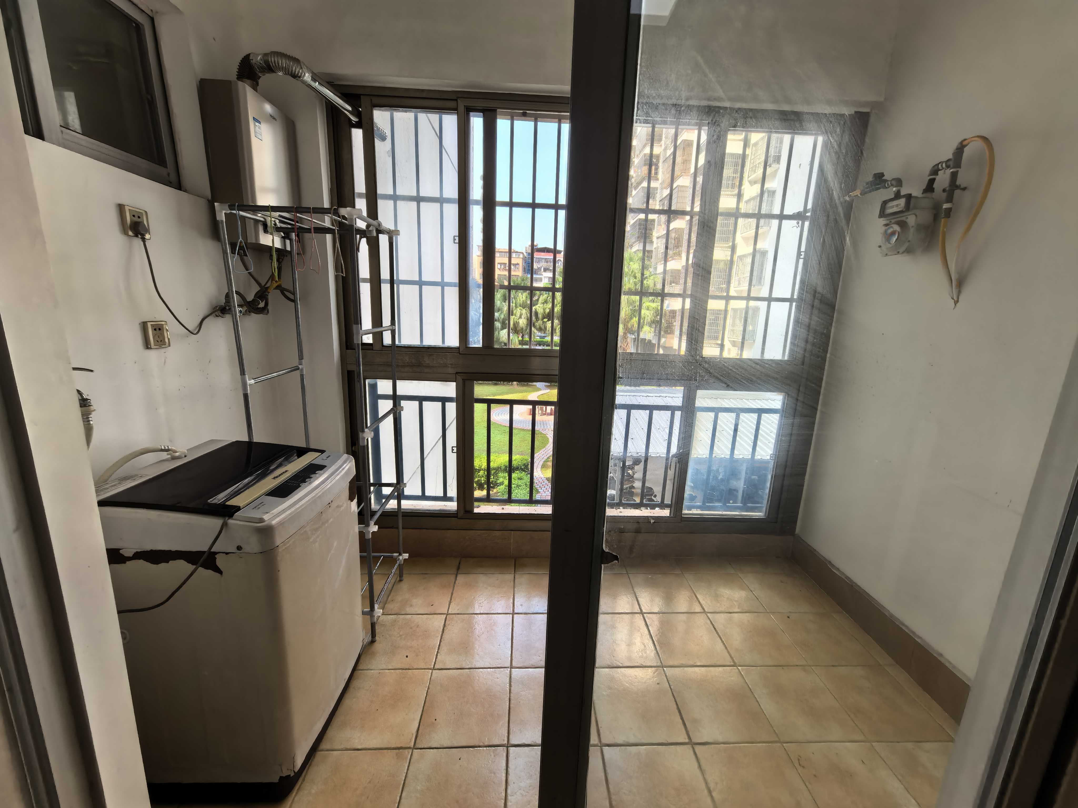 宁江花园  3室2厅2卫    2900.0元/月室内图