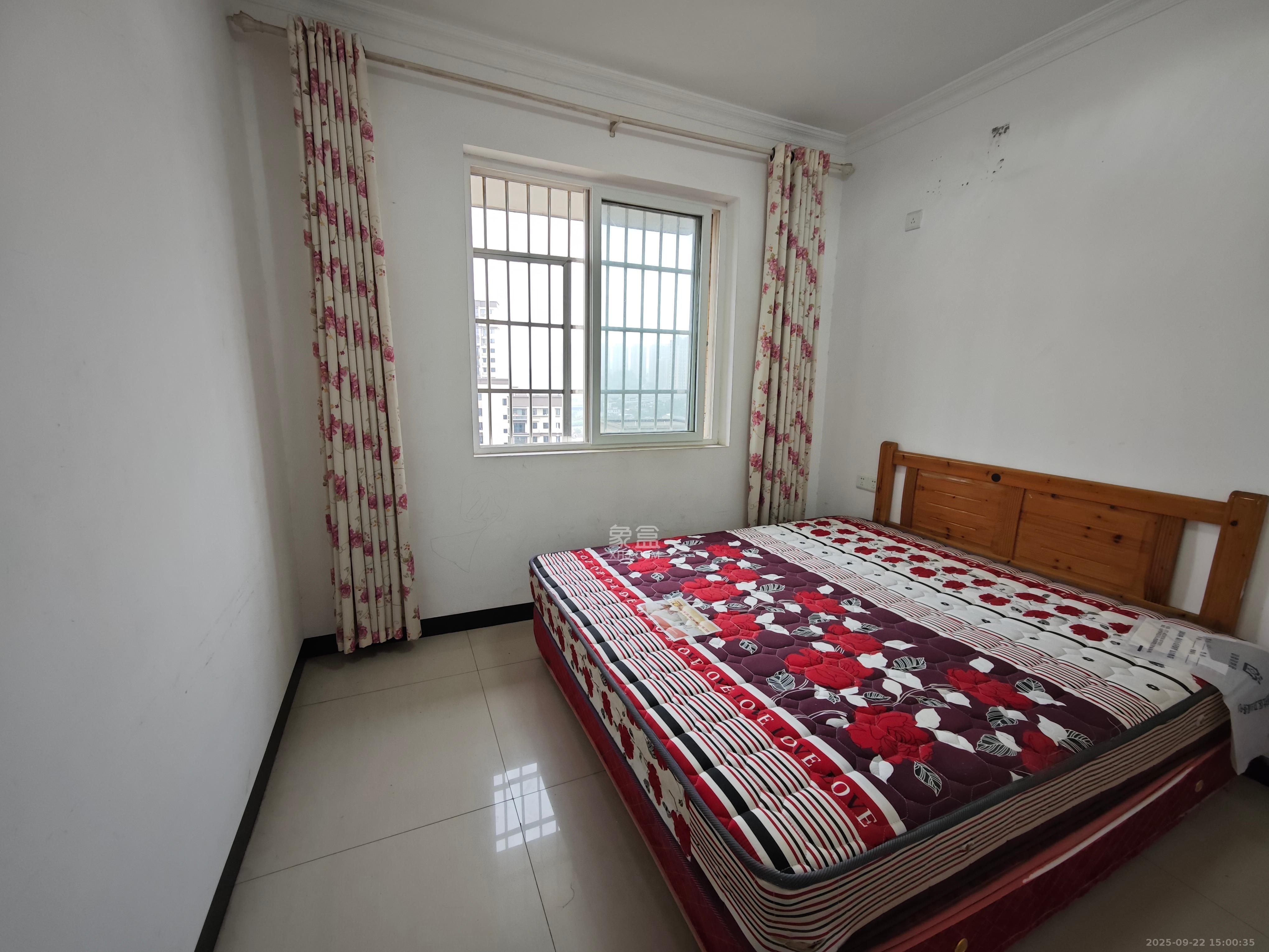 星城新宇黎雅苑 2室1厅1卫 1400.0元/月 星城新宇黎雅苑 2室1厅1卫 1400.0元/月室内图