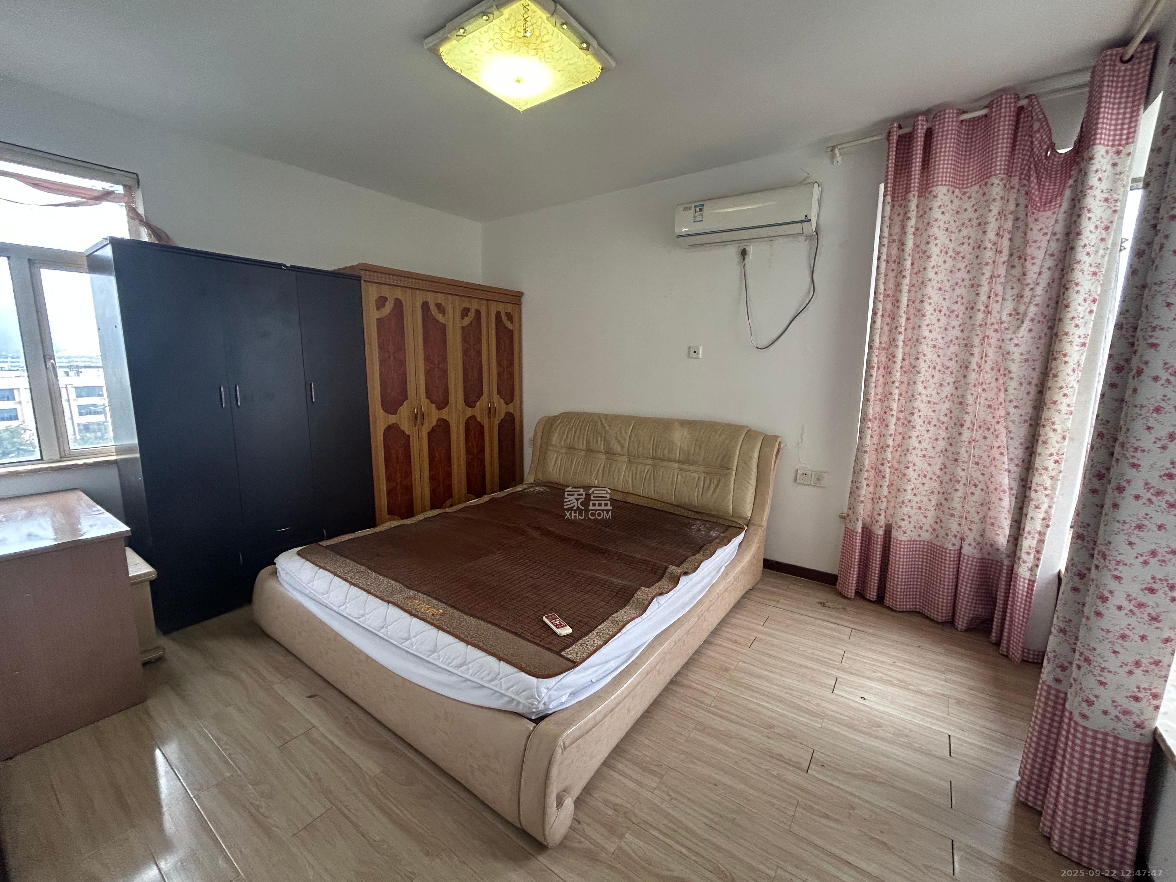 湘麓国际 3室2厅1卫 2700.0元/月 湘麓国际 3室2厅1卫 2700.0元/月室内图